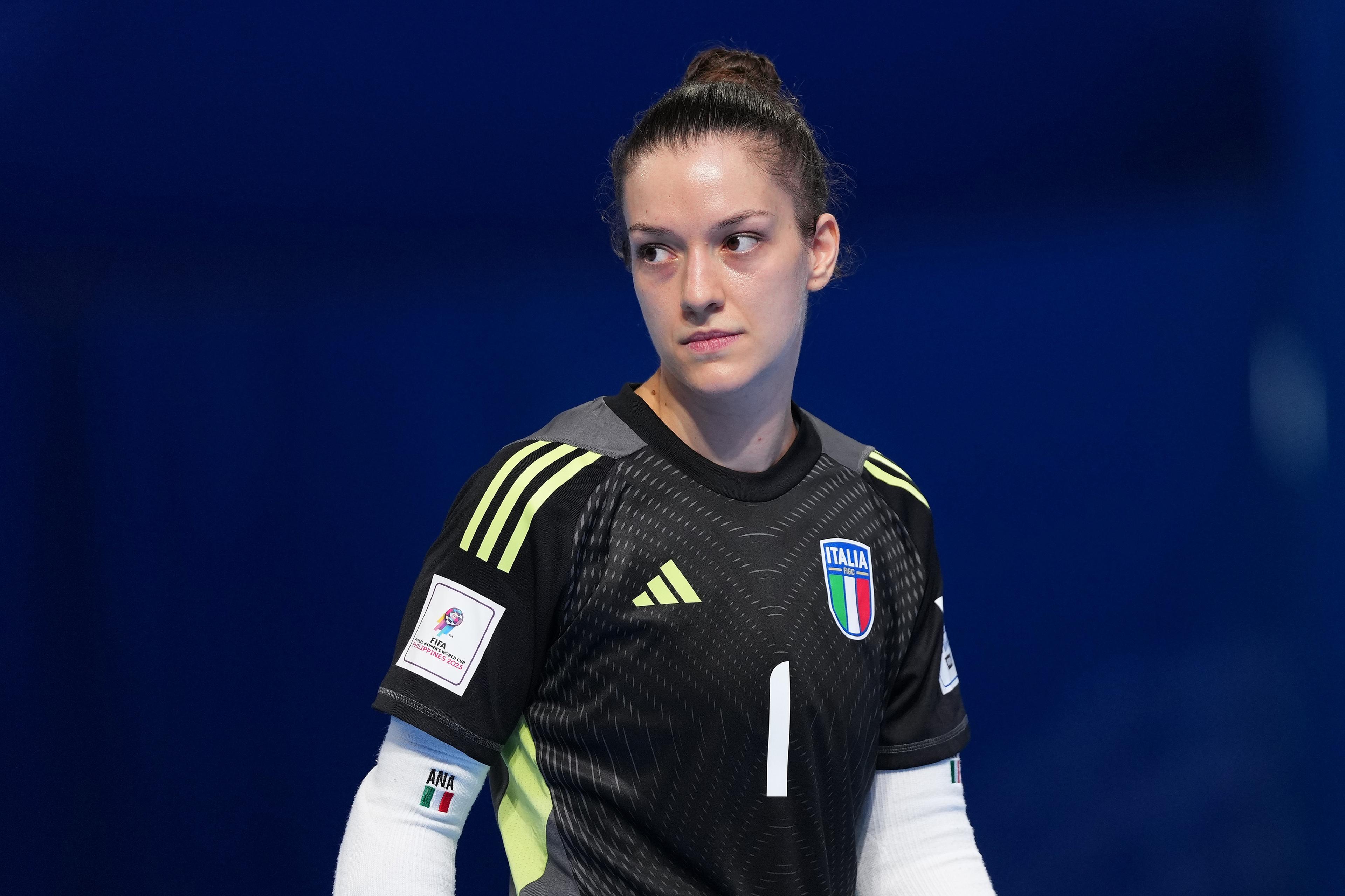 Esordio Mondiale con clean sheet, le mani di Sestari a protezione della porta italiana