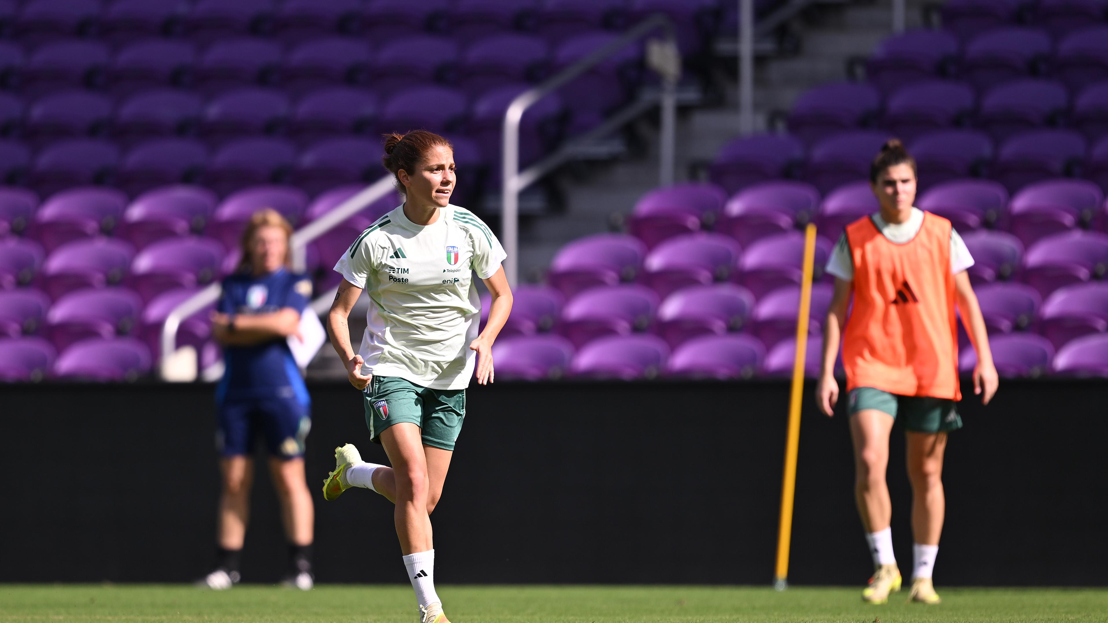 Le Azzurre prendono le misure con l’Inter&Co Stadium, sede della prima sfida con gli USA. Giugliano: “Che momento”