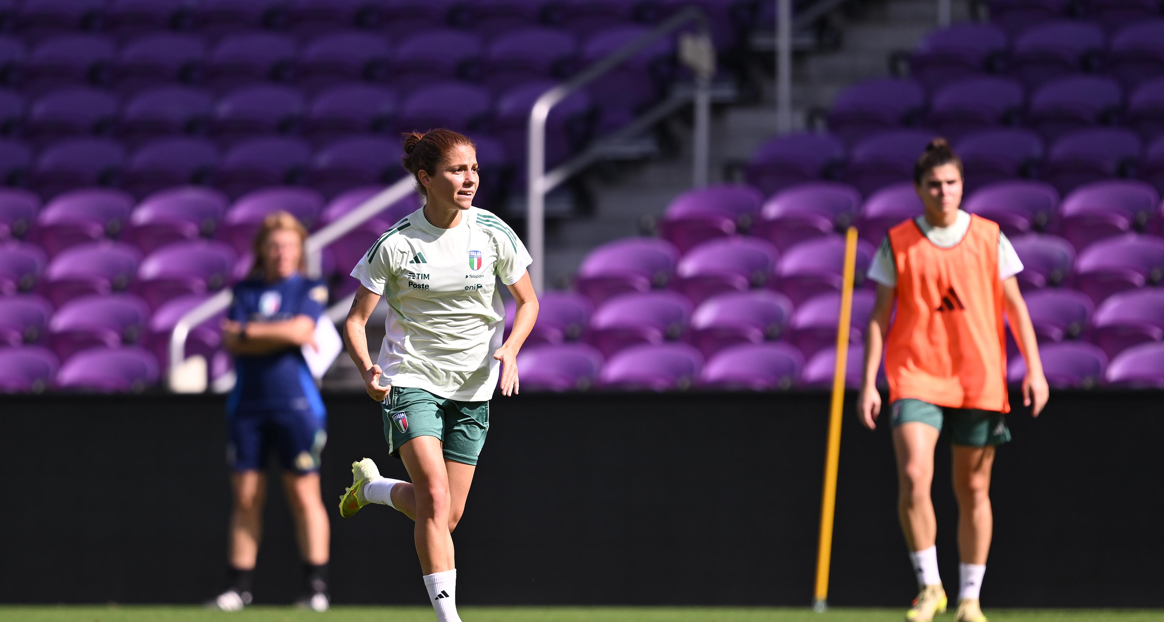 Le Azzurre prendono le misure con l’Inter&Co Stadium, sede della prima sfida con gli USA. Giugliano: “Che momento”