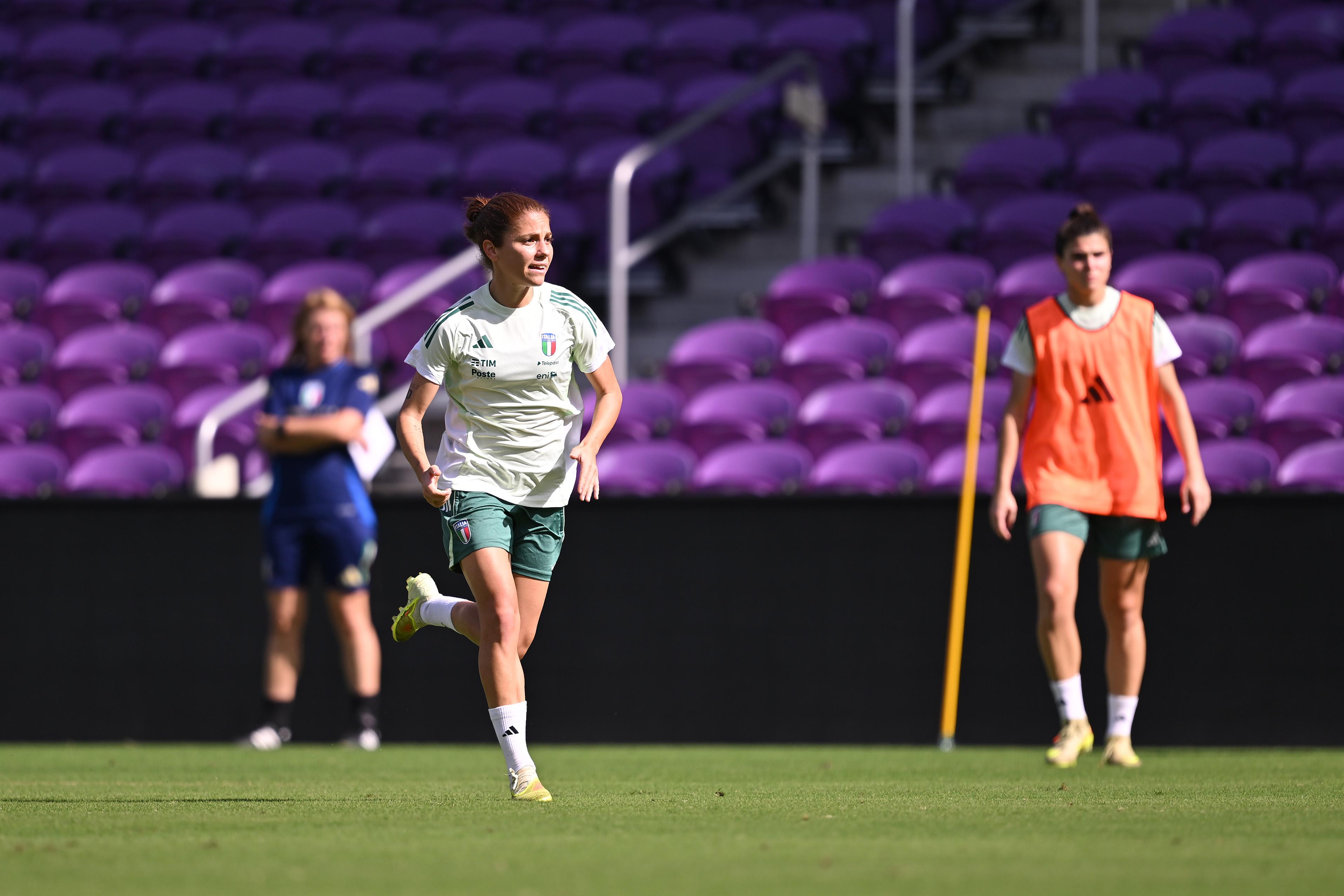 Le Azzurre prendono le misure con l’Inter&Co Stadium, sede della prima sfida con gli USA. Giugliano: “Che momento”
