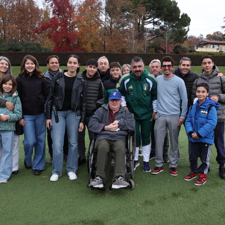 I giovani pazienti dell’Ospedale San Raffaele e gli Azzurri: l’incontro a Milano prima del match con la Norvegia