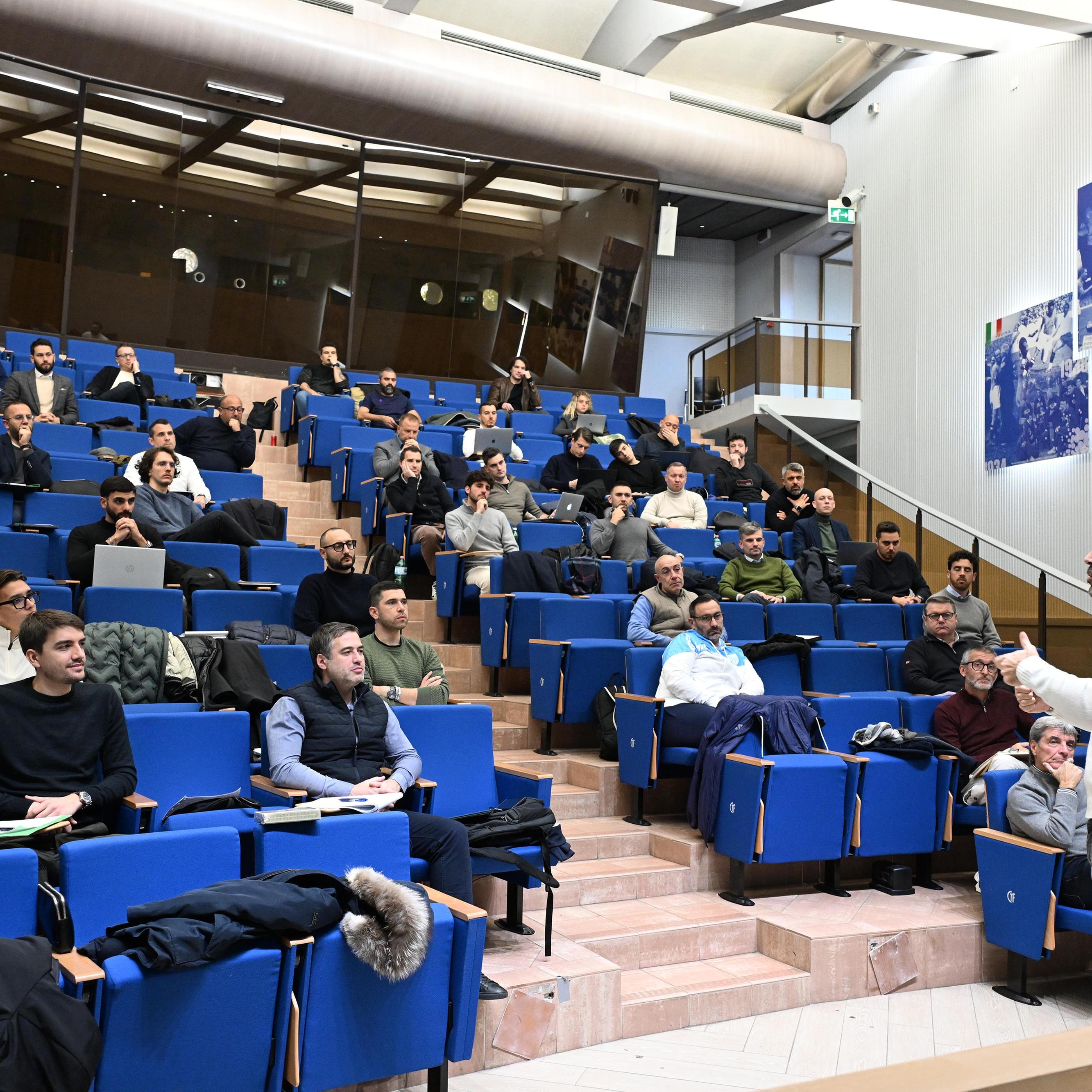 Buffon in cattedra a Coverciano al corso per Direttore sportivo: “Bisogna contaminarsi di idee”