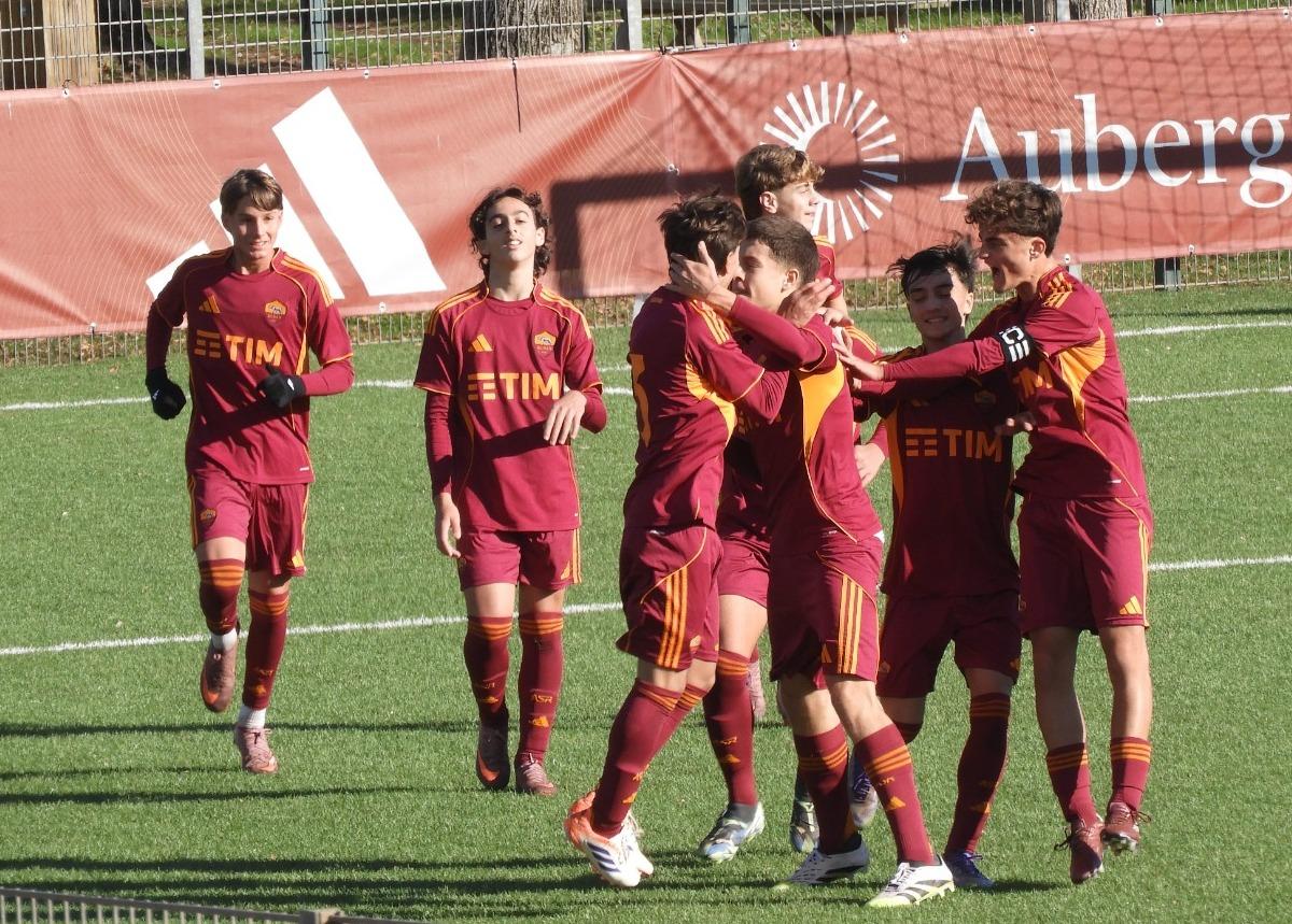 Under 15 Serie A e B, la capolista Roma si prende il derby: 2-0 alla Lazio a Trigoria