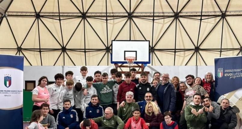 Primo evento regionale di calcio integrato per la Giornata internazionale delle persone con disabilità.