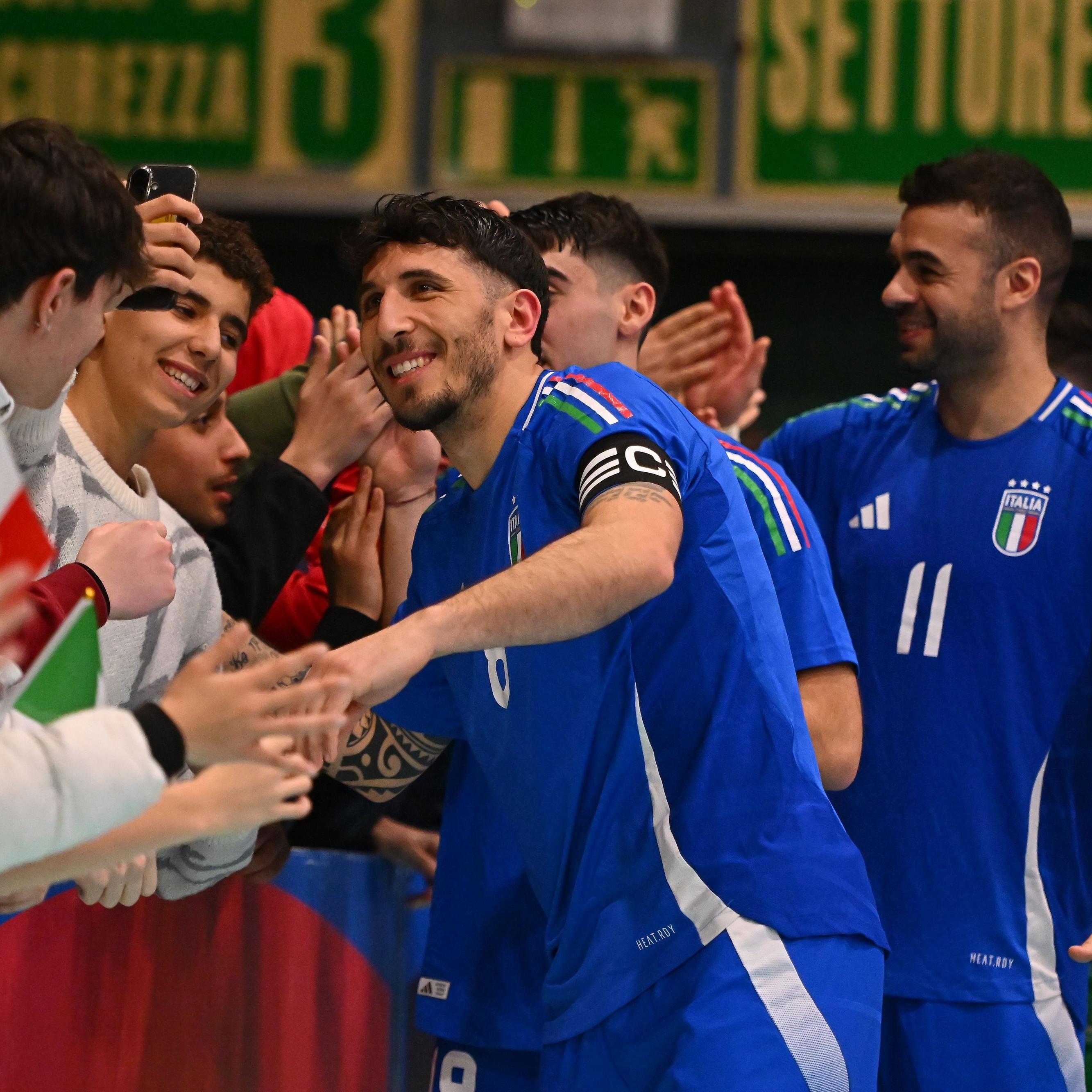 Carmelo Musumeci tedoforo a Catania per i Giochi Olimpici Invernali di Milano Cortina 2026