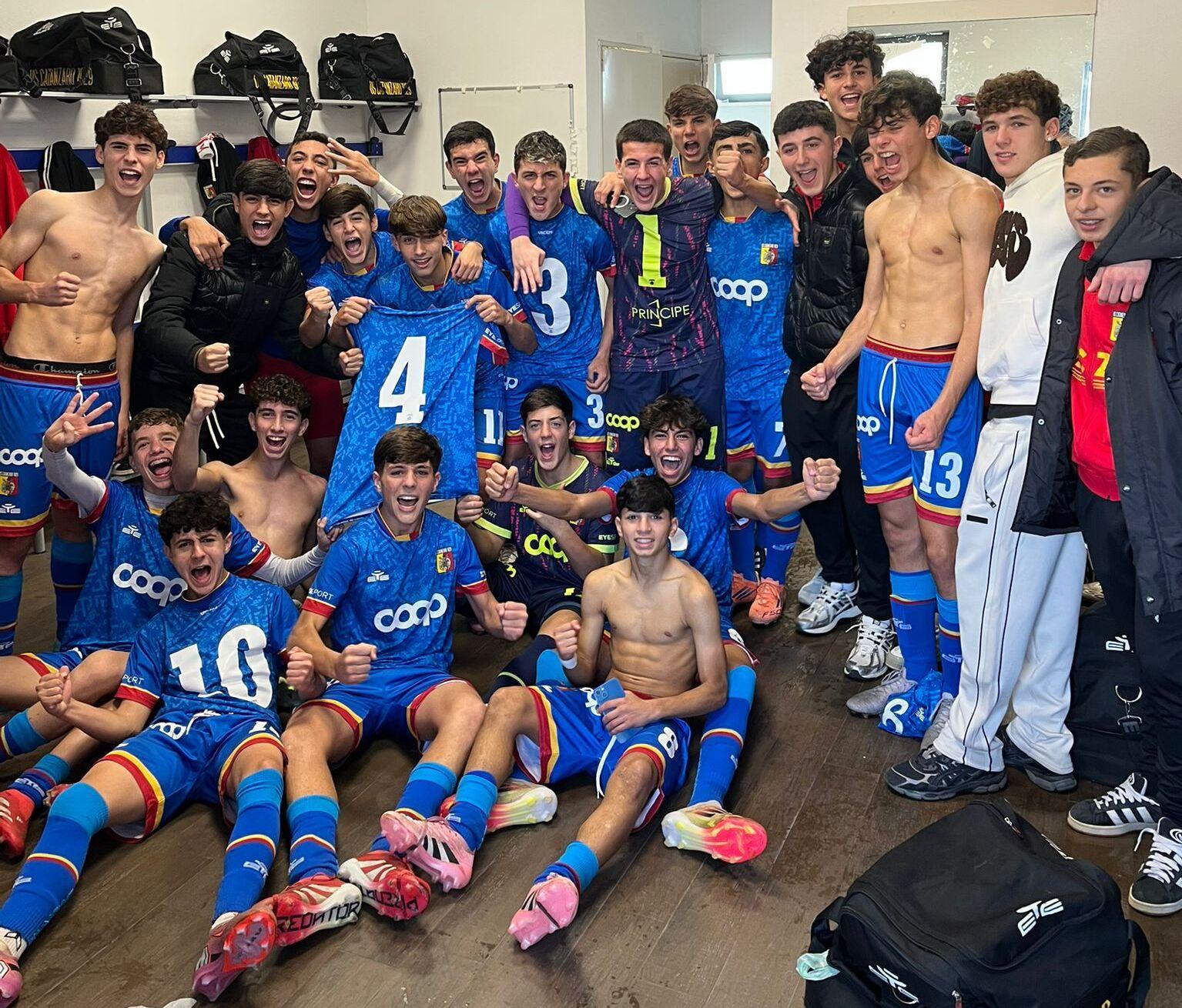 Under 15 Serie A e B, poker del Catanzaro nel Girone C: 4-0 alla capolista Roma