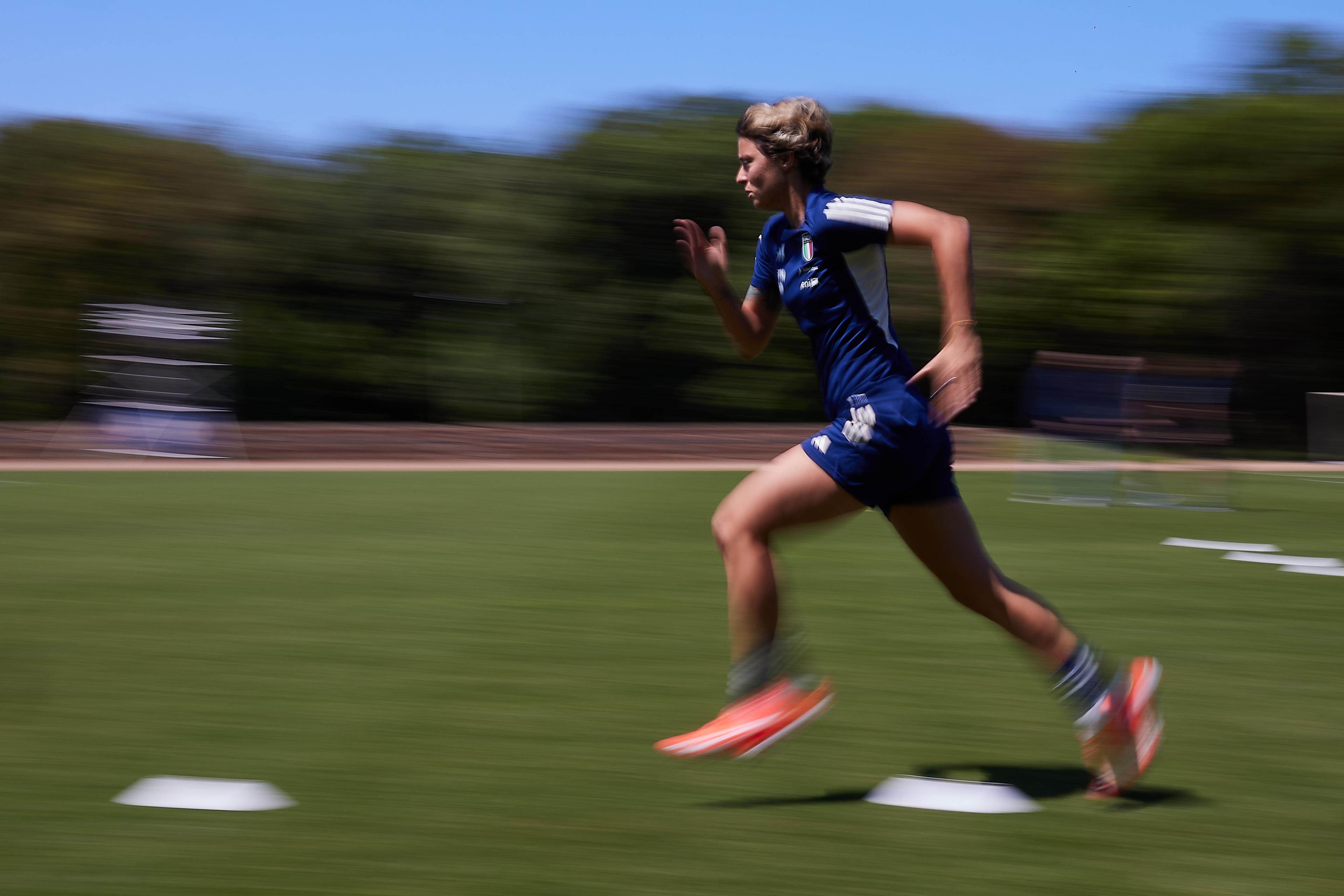 Dall’individualizzazione del carico di allenamento ai rondos 4 contro 2: disponibile il nuovo Notiziario