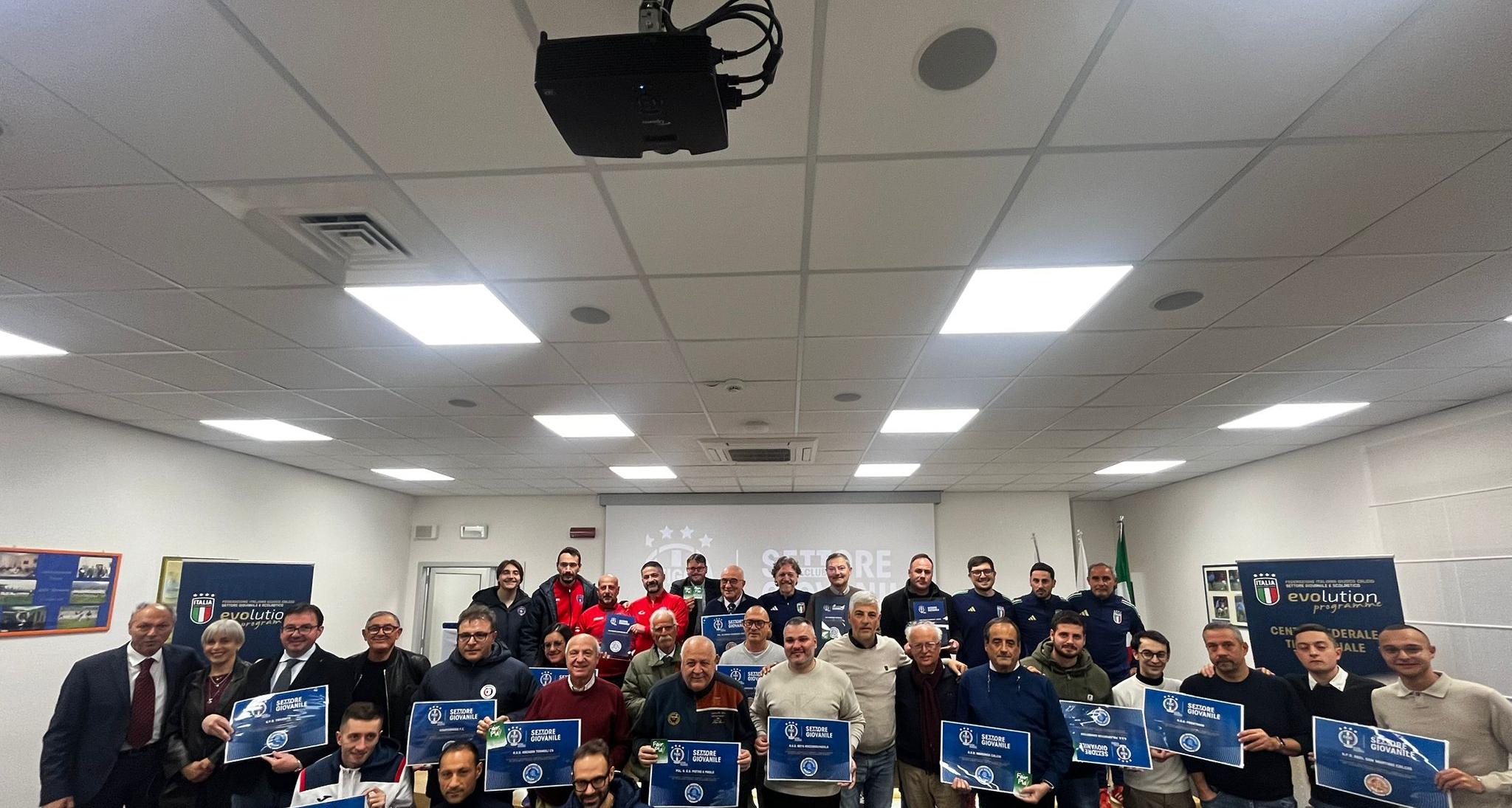 Cerimonia di riconoscimento dei Club Giovanili del Molise.