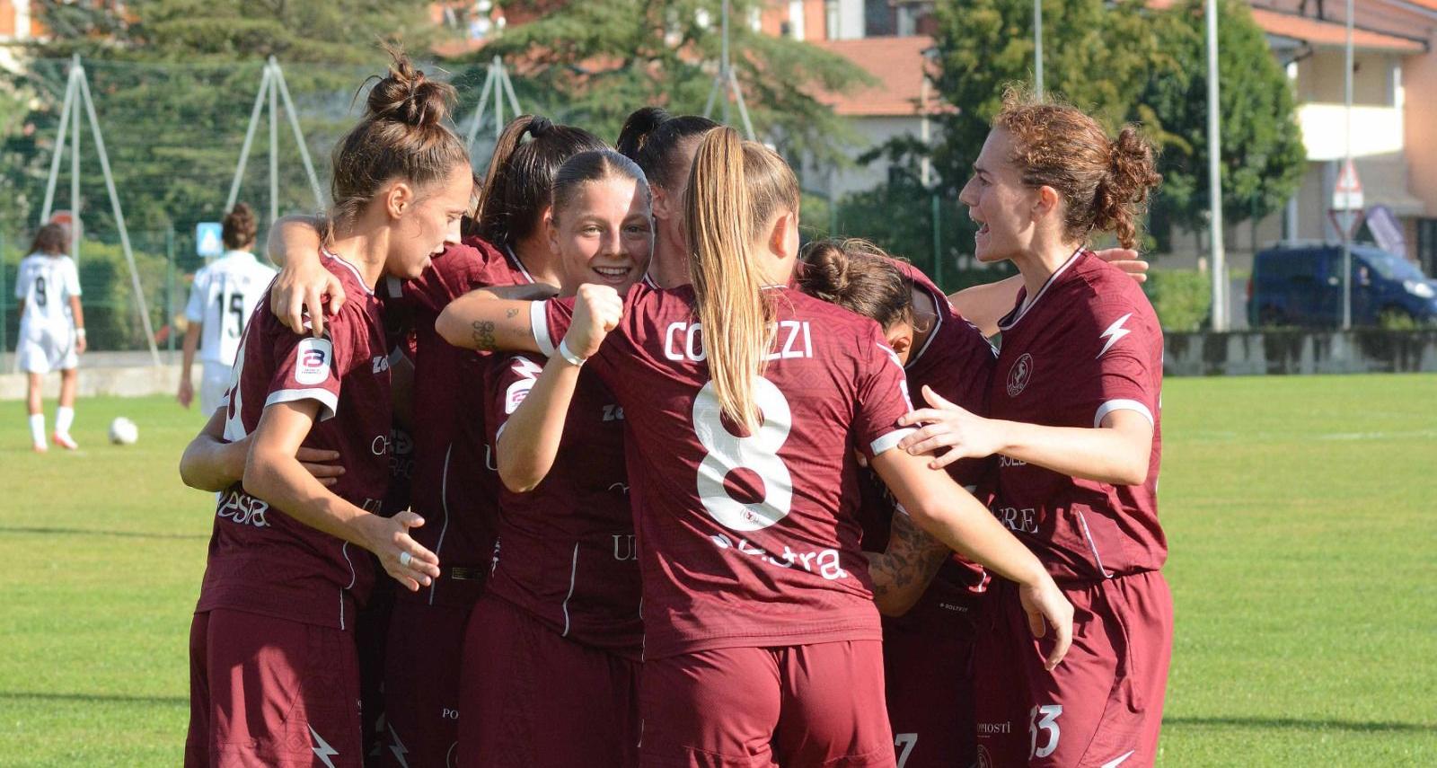 ‘B Stories’ arriva ad Arezzo, dove il cavallino domina sulle maglie da 44 anni: “Orgoglio, responsabilità e libertà di scelta”