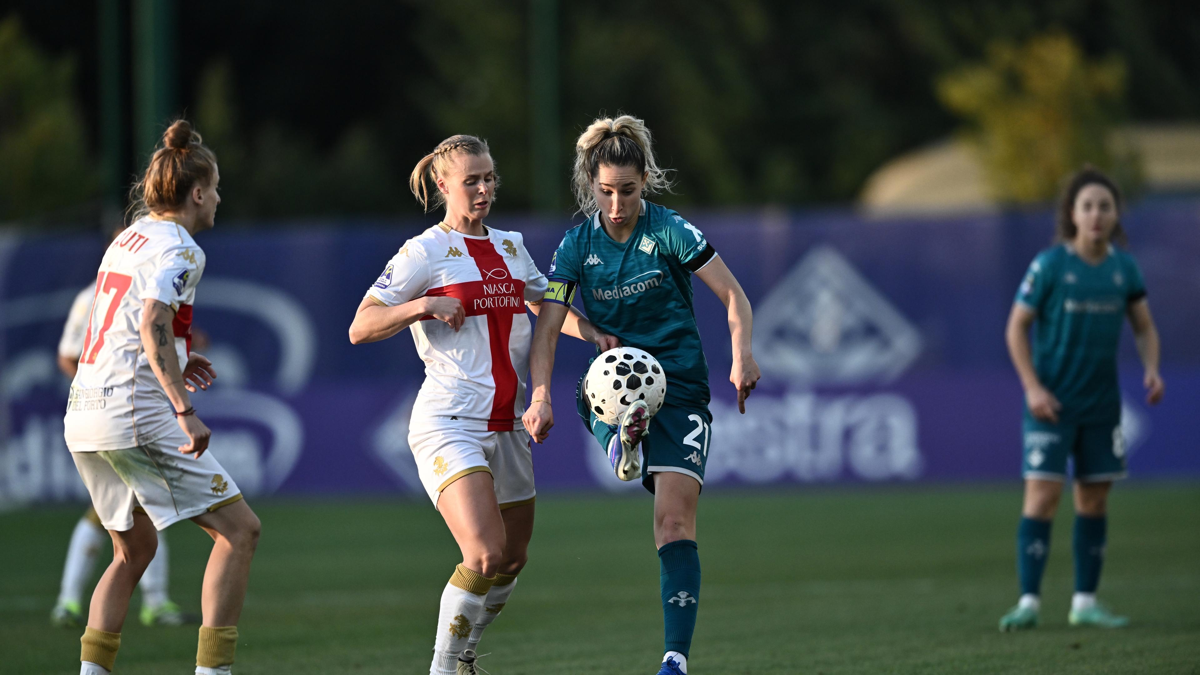 La Fiorentina viene ripresa in extremis dal Genoa. Doppio 0-0 in Parma-Milan e Napoli-Como