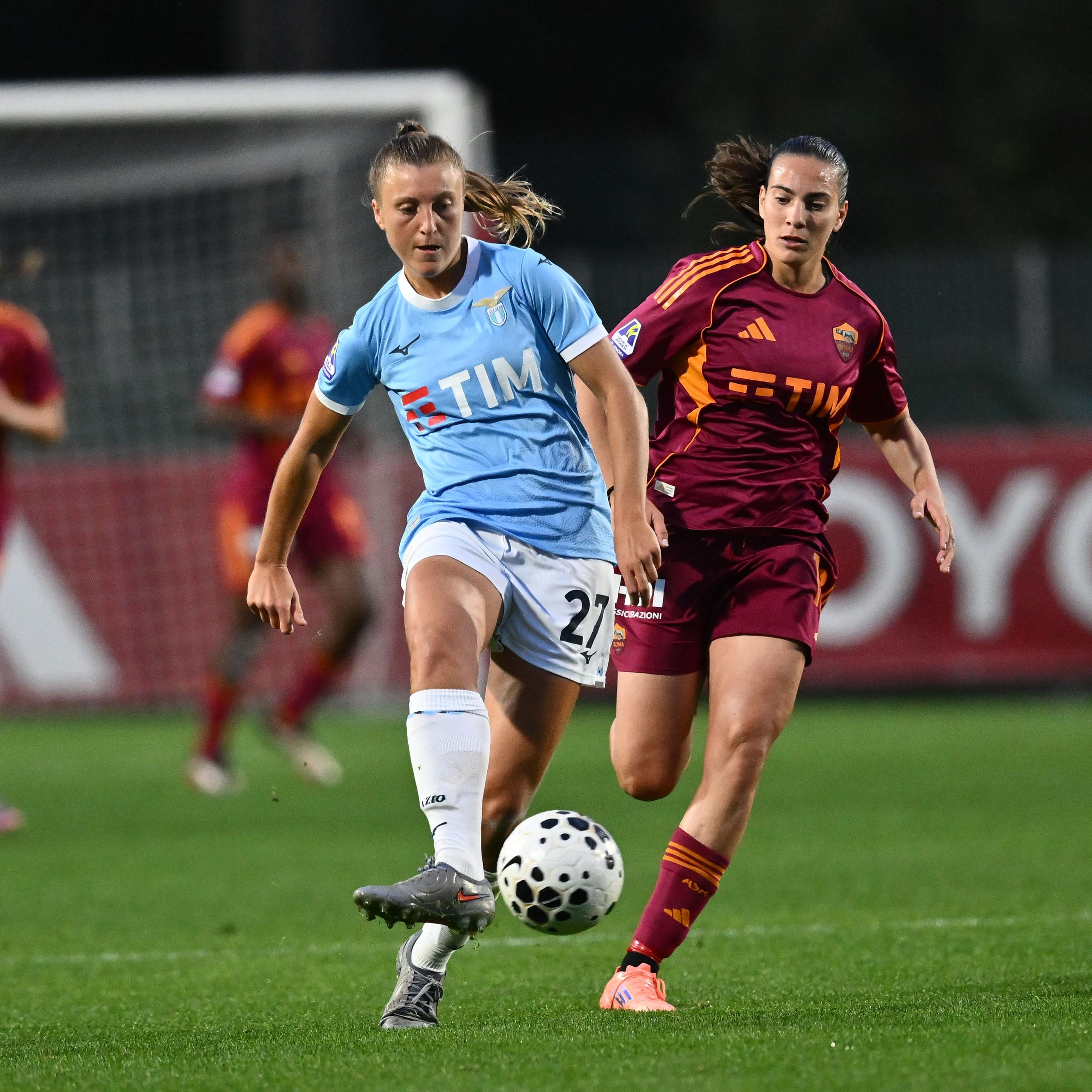 Il programma dei quarti si apre con Milan-Fiorentina. Riflettori puntati sul derby capitolino. Tutte le partite su Sky Sport