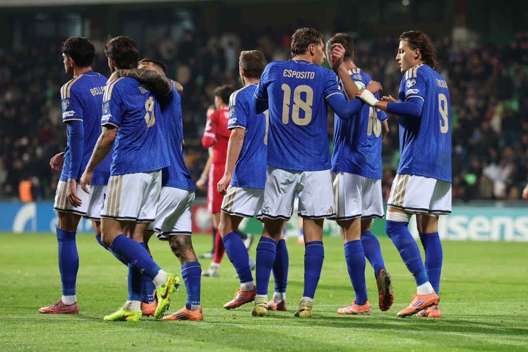 Ranking FIFA: l’Italia perde una posizione e scivola al 13° posto, Azzurri superati dal Senegal