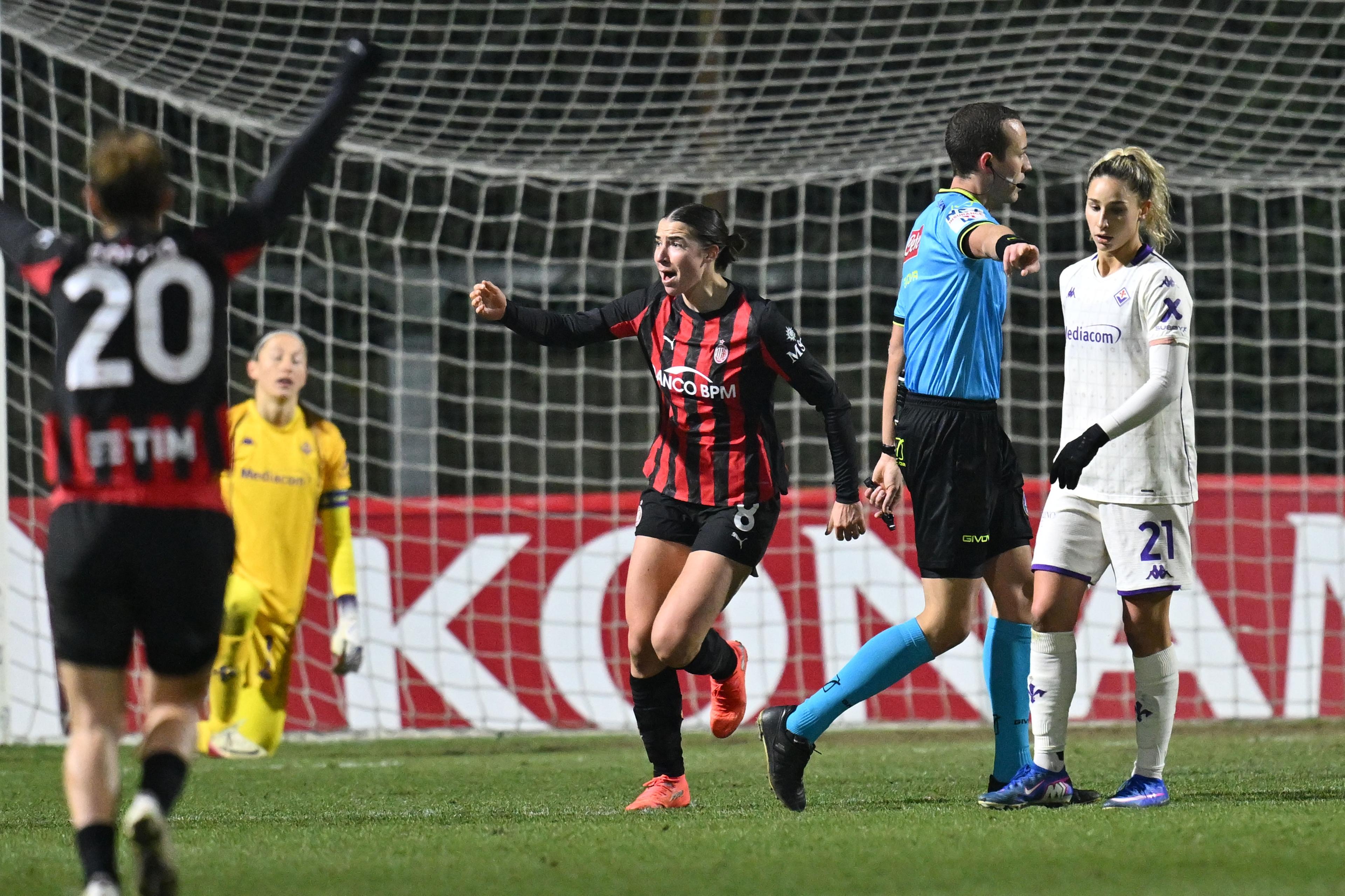 Arrigoni risponde a Woldvik: parità tra Milan e Fiorentina nell’andata dei quarti. Mercoledì Ternana-Inter e il derby di Roma