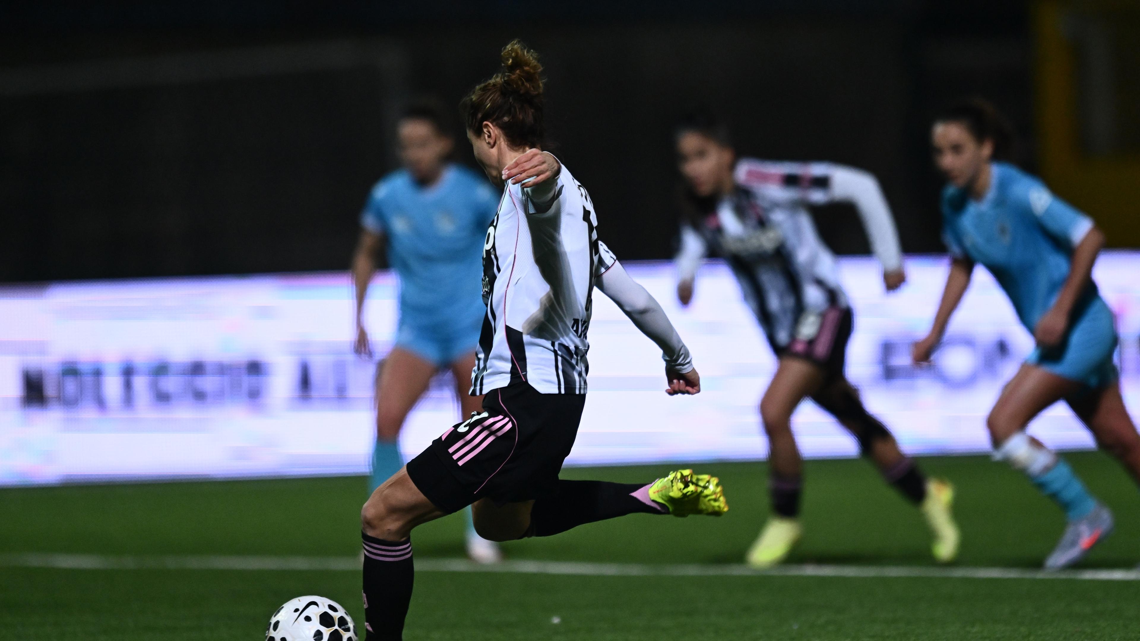 Juventus, ci pensano sempre Vangsgaard e Girelli: la squadra di Canzi vince 2-1 sul campo del Napoli Women