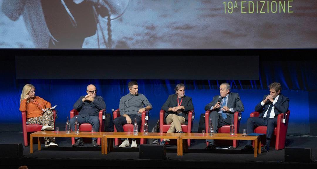 ‘Cattivi Maestri’ arriva nelle sale, proiezioni evento in tutta Italia per il docufilm sul ruolo educativo dello sport