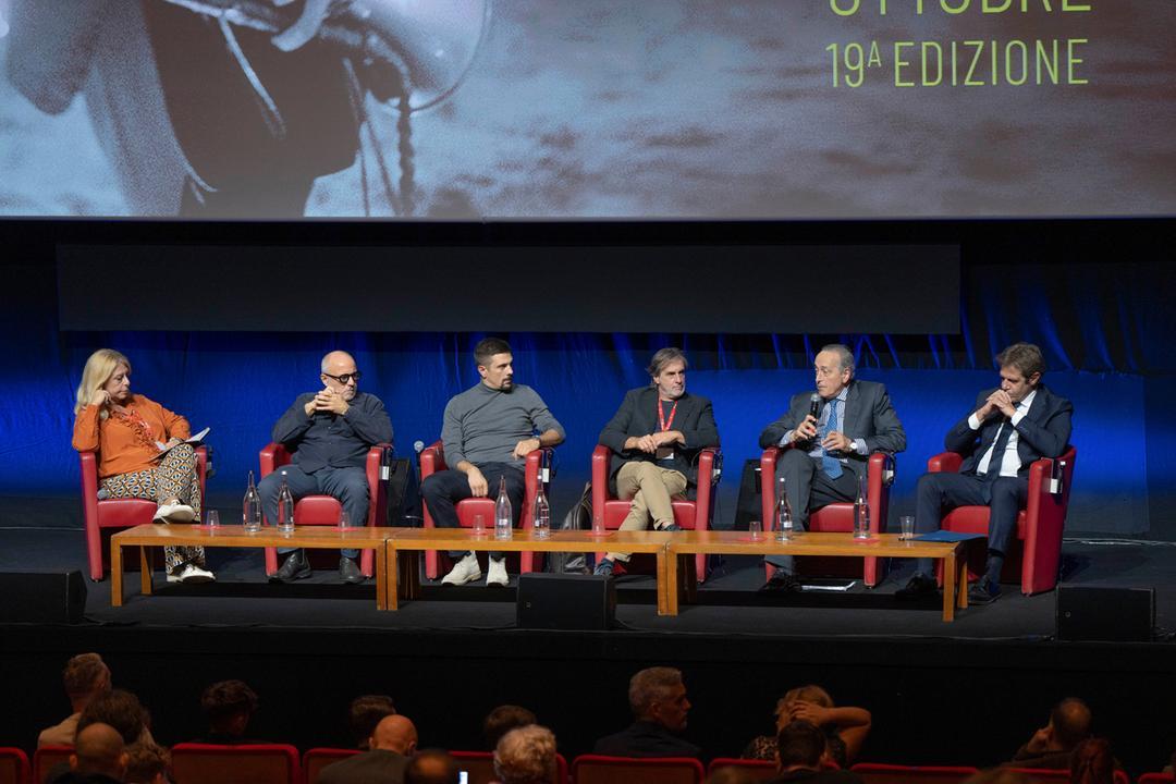 ‘Cattivi Maestri’ arriva nelle sale, proiezioni evento in tutta Italia per il docufilm sul ruolo educativo dello sport