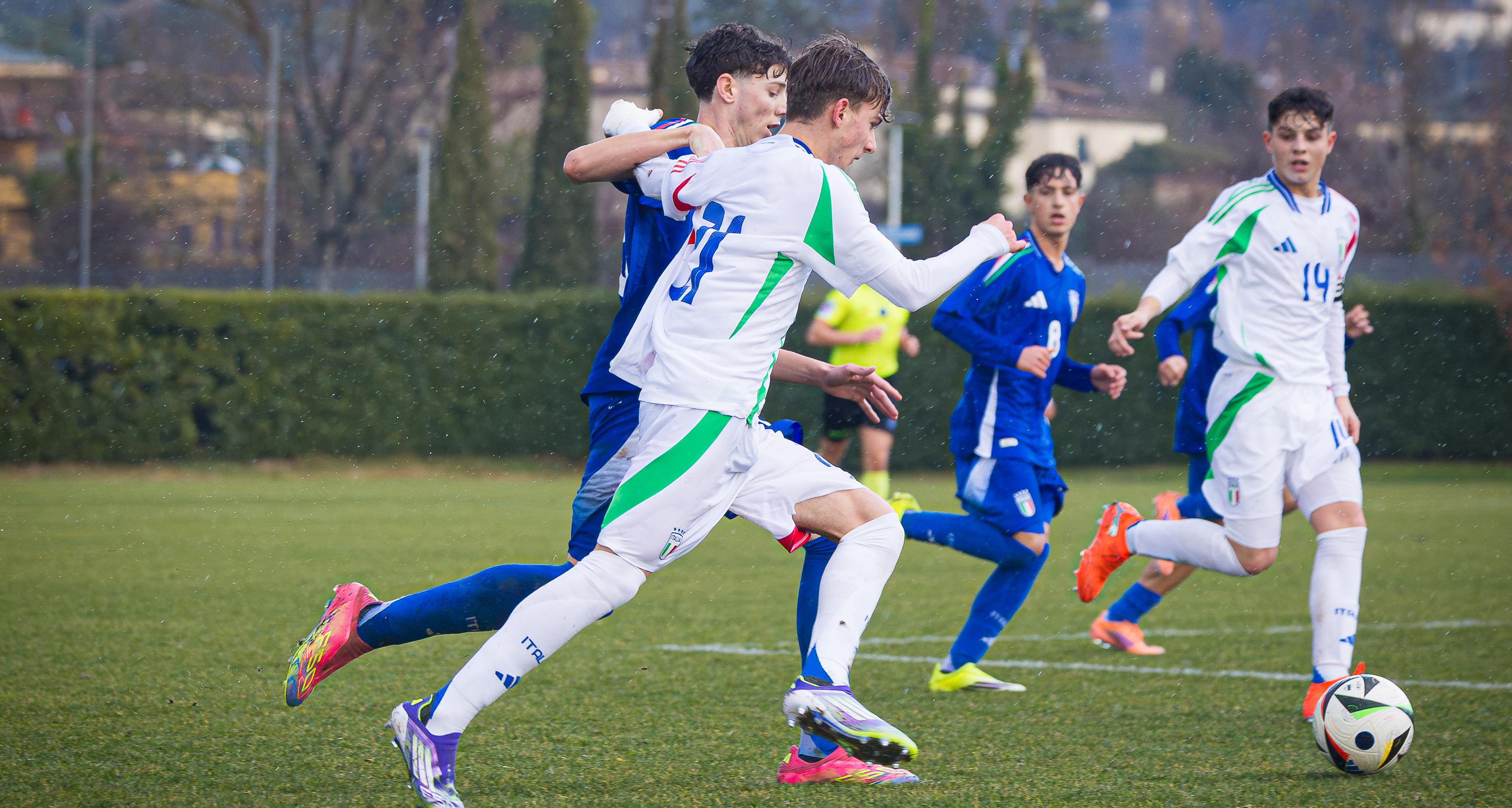 Azzurrini vincenti all’esordio nel Torneo dei Gironi: 2-0 alla Selezione B