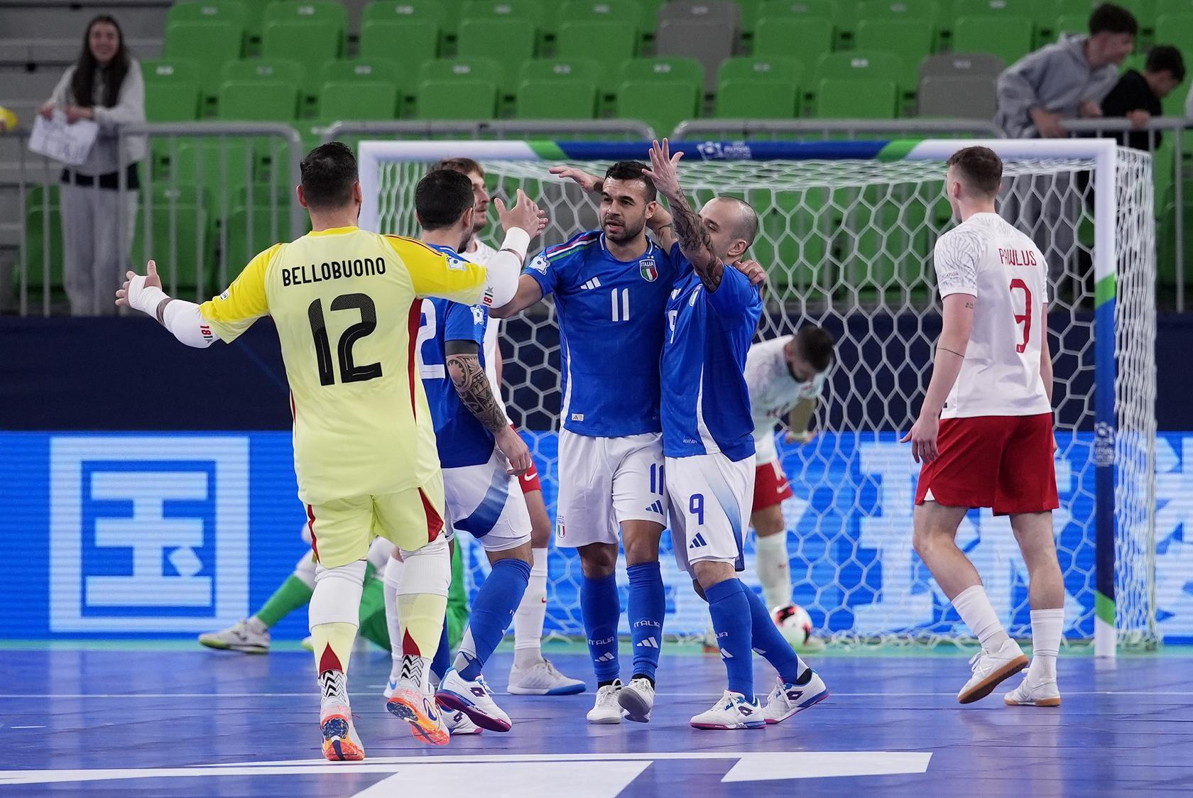 Futsal EURO 2026, l’Italia c’è e batte un colpo: 4-0 alla Polonia. Samperi: “Volevamo vincere a tutti i costi”