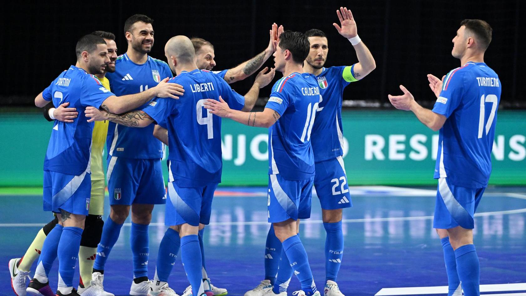 Pareggio non adatto ai deboli di cuore: il 2-2 con l’Ungheria regala all’Italia i quarti dell’Europeo