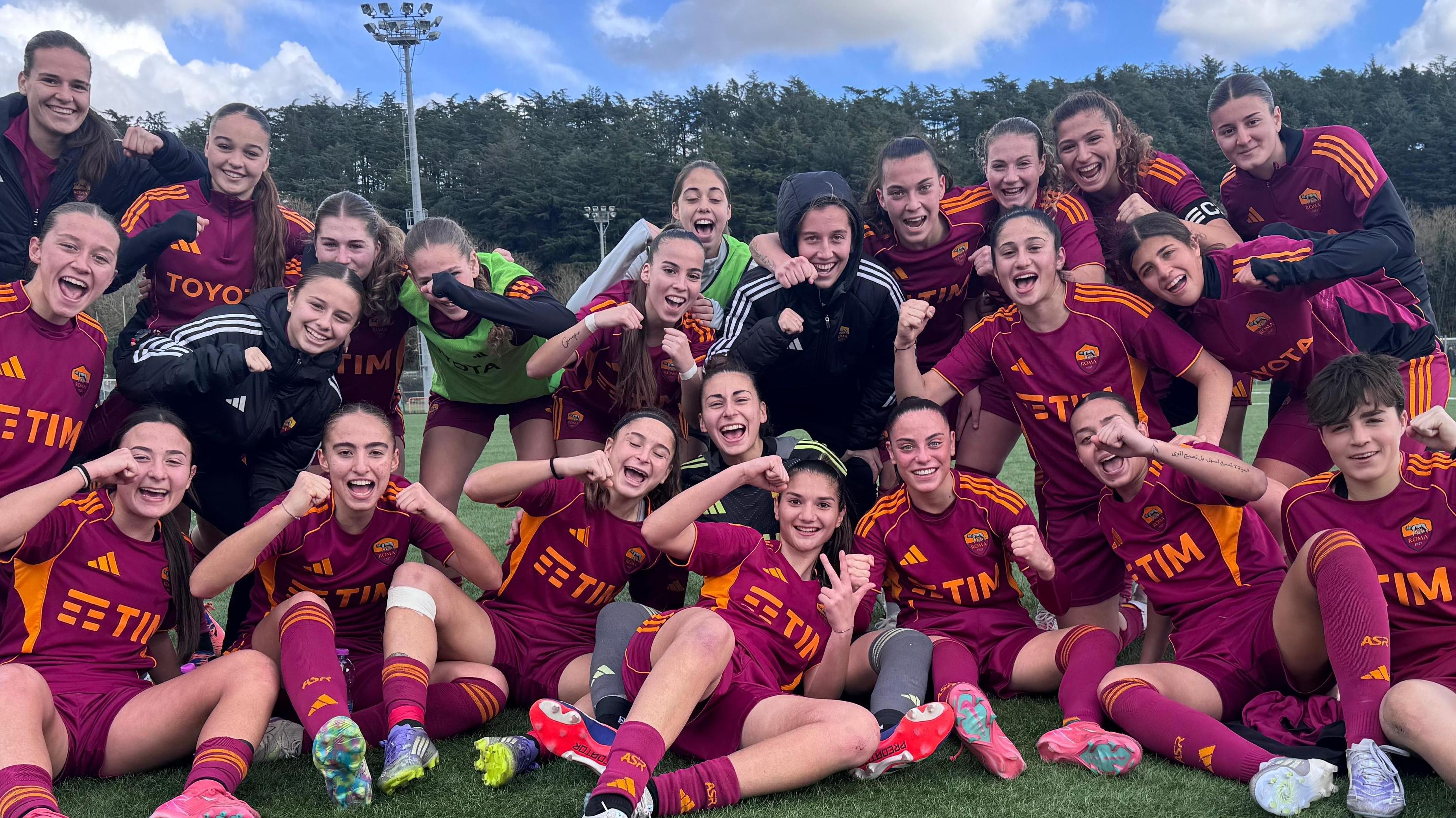 La Roma ferma la Juventus e accende la lotta al vertice: Milan e Sassuolo restano incollate