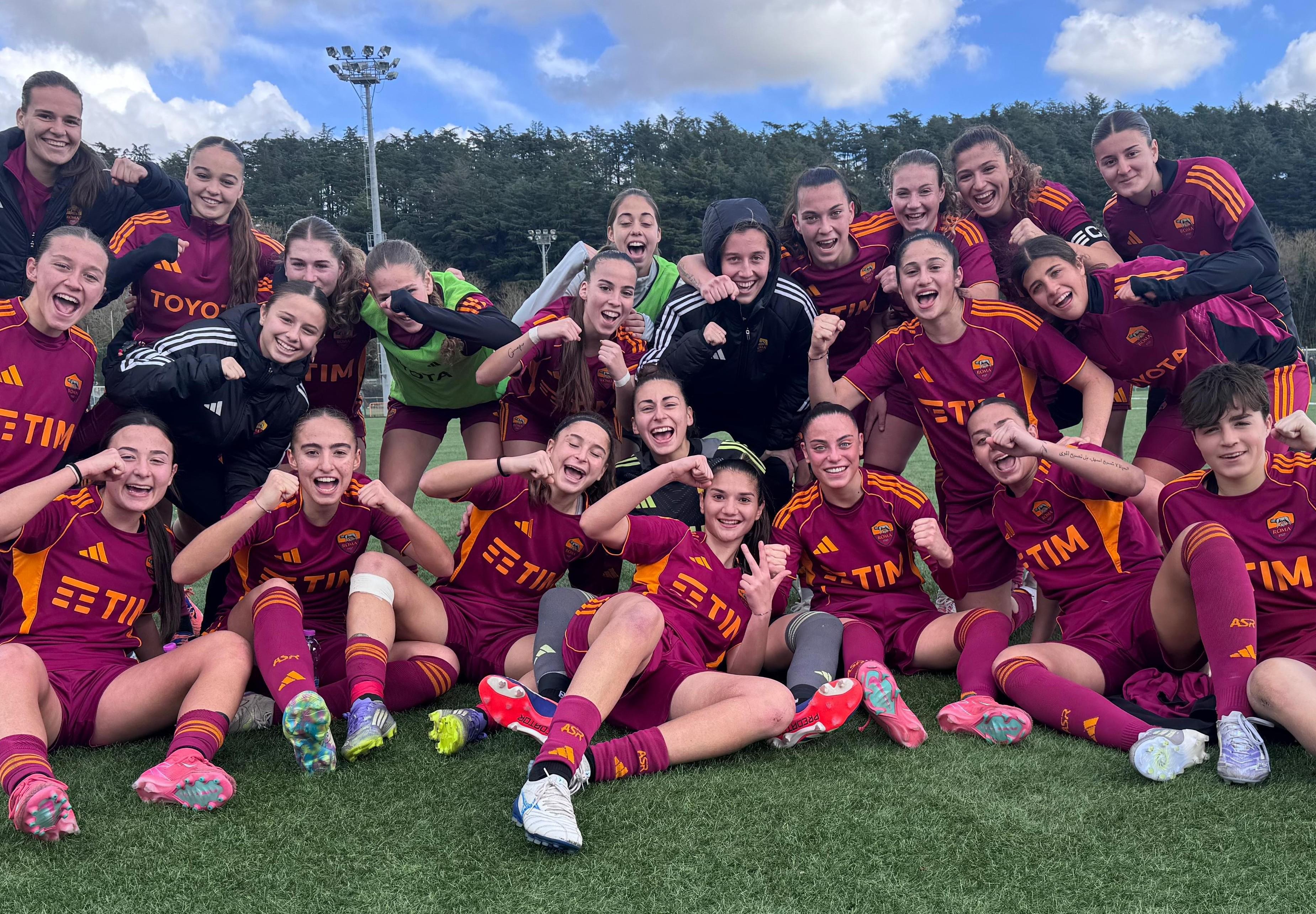 La Roma ferma la Juventus e accende la lotta al vertice: Milan e Sassuolo restano incollate