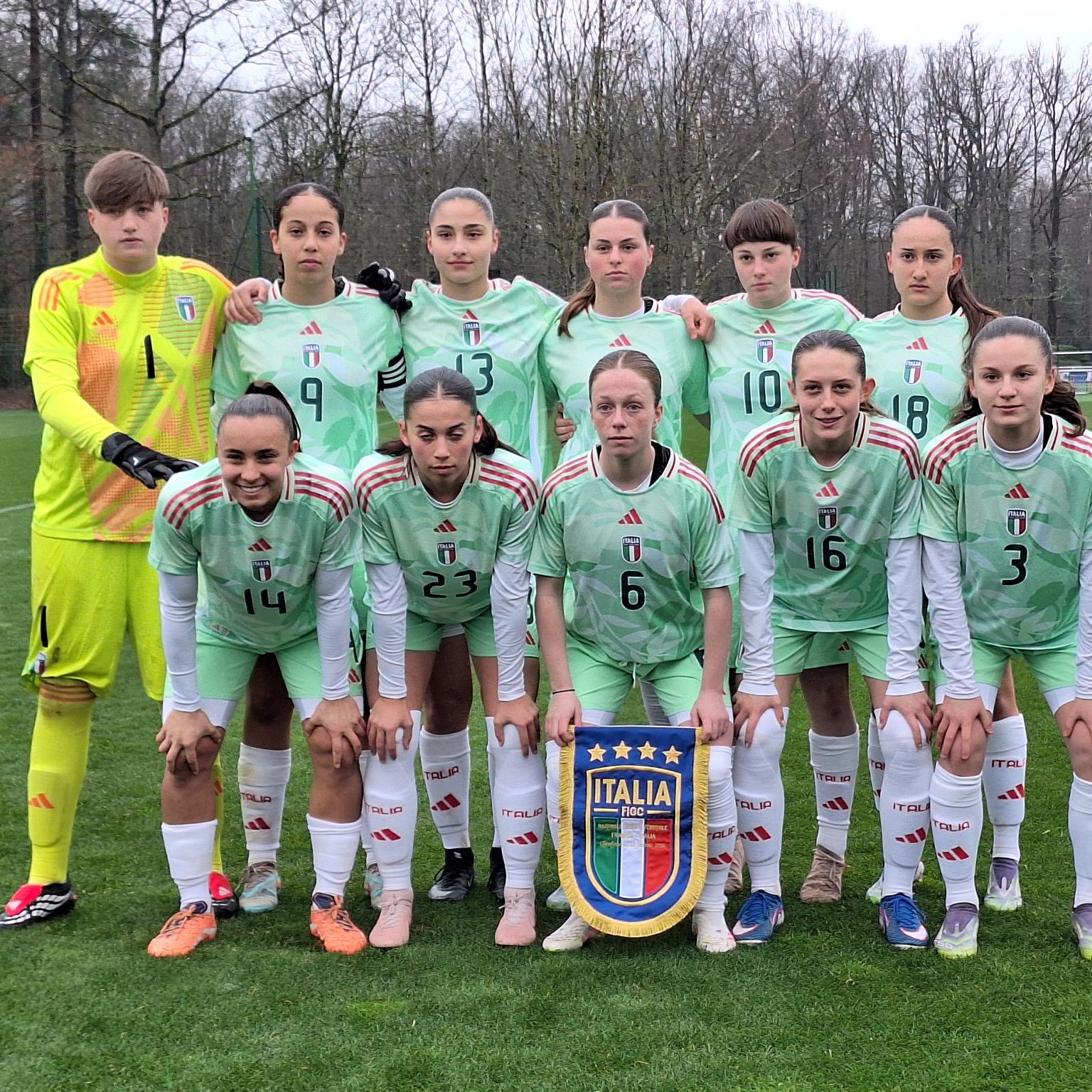 Si apre con un successo di prestigio il 2026 delle Azzurrine, Francia battuta con i gol di Mosciatti e Iiriti