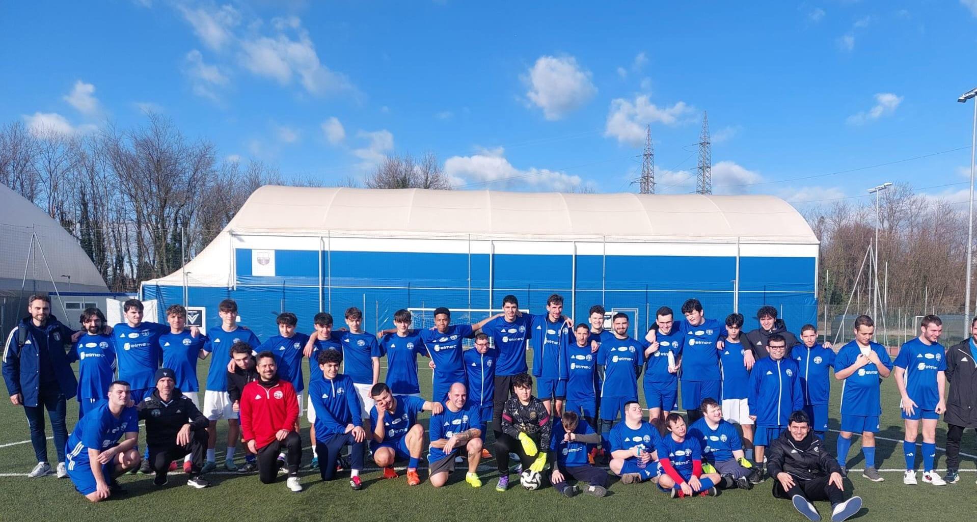 Oltre il campo, il valore dell’unicità: la Lombardia celebra la Giornata dei Calzini Spaiati