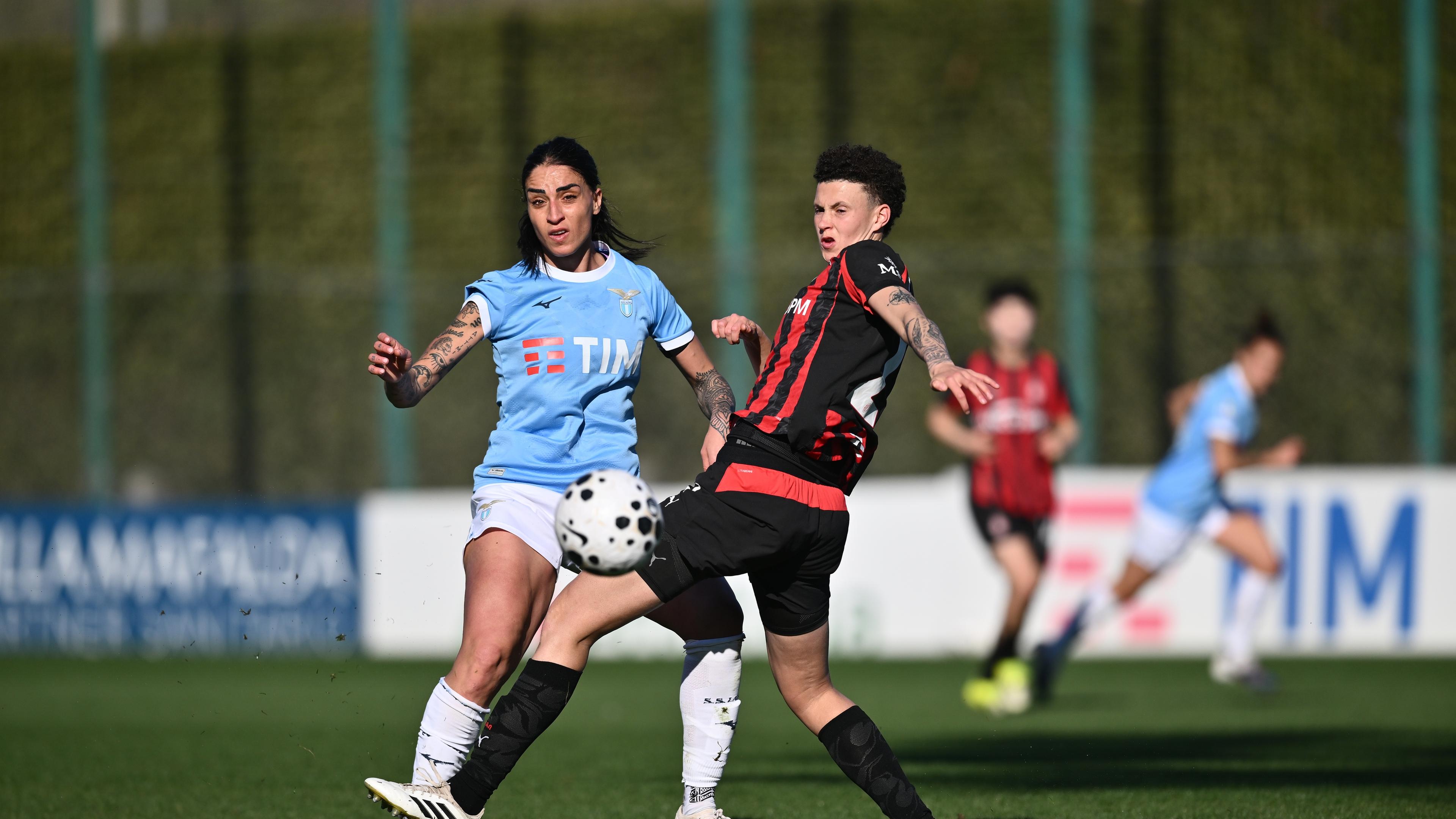 Lazio-Milan, pari spettacolo. Gioia Como, Napoli sempre al 4° posto. Domenica big match Inter-Roma