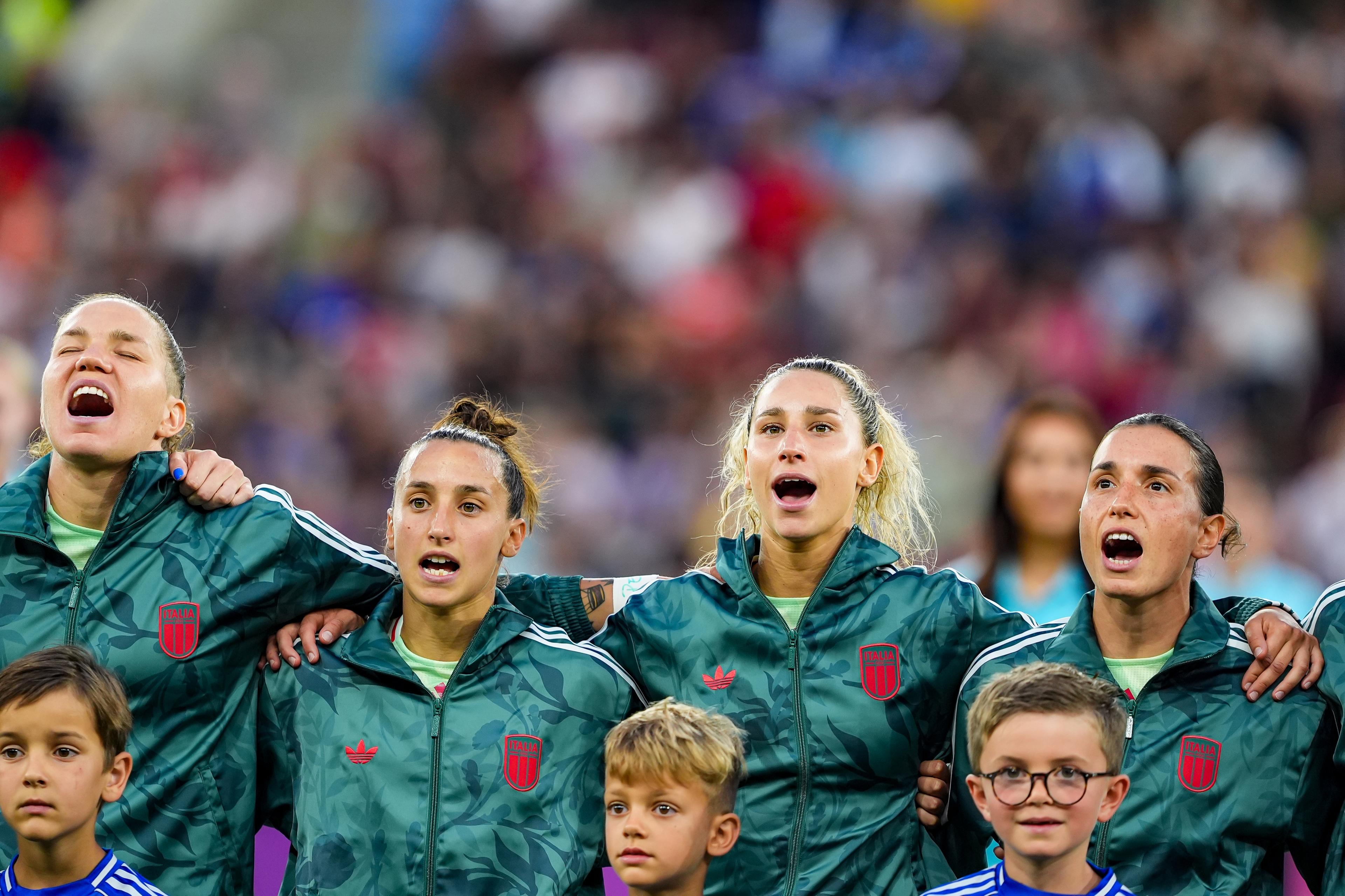 Le Azzurre corrono veloce verso la sfida con la Svezia. Severini: “Il pubblico di Reggio Calabria ci darà la spinta in più”