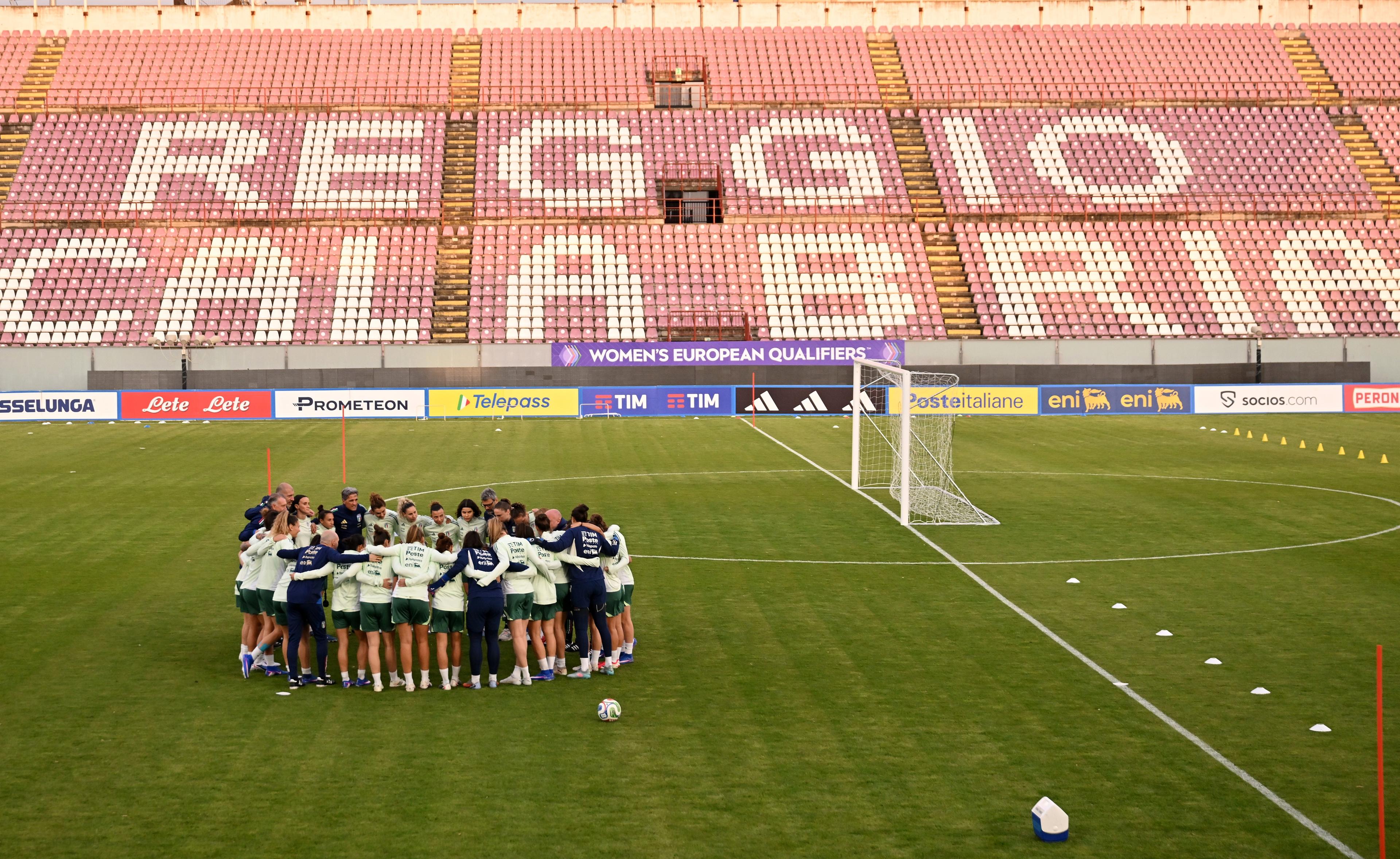 Le Azzurre sfidano la Svezia, il sogno Mondiale parte da Reggio Calabria. Soncin: “Emozione e adrenalina, siamo pronti”