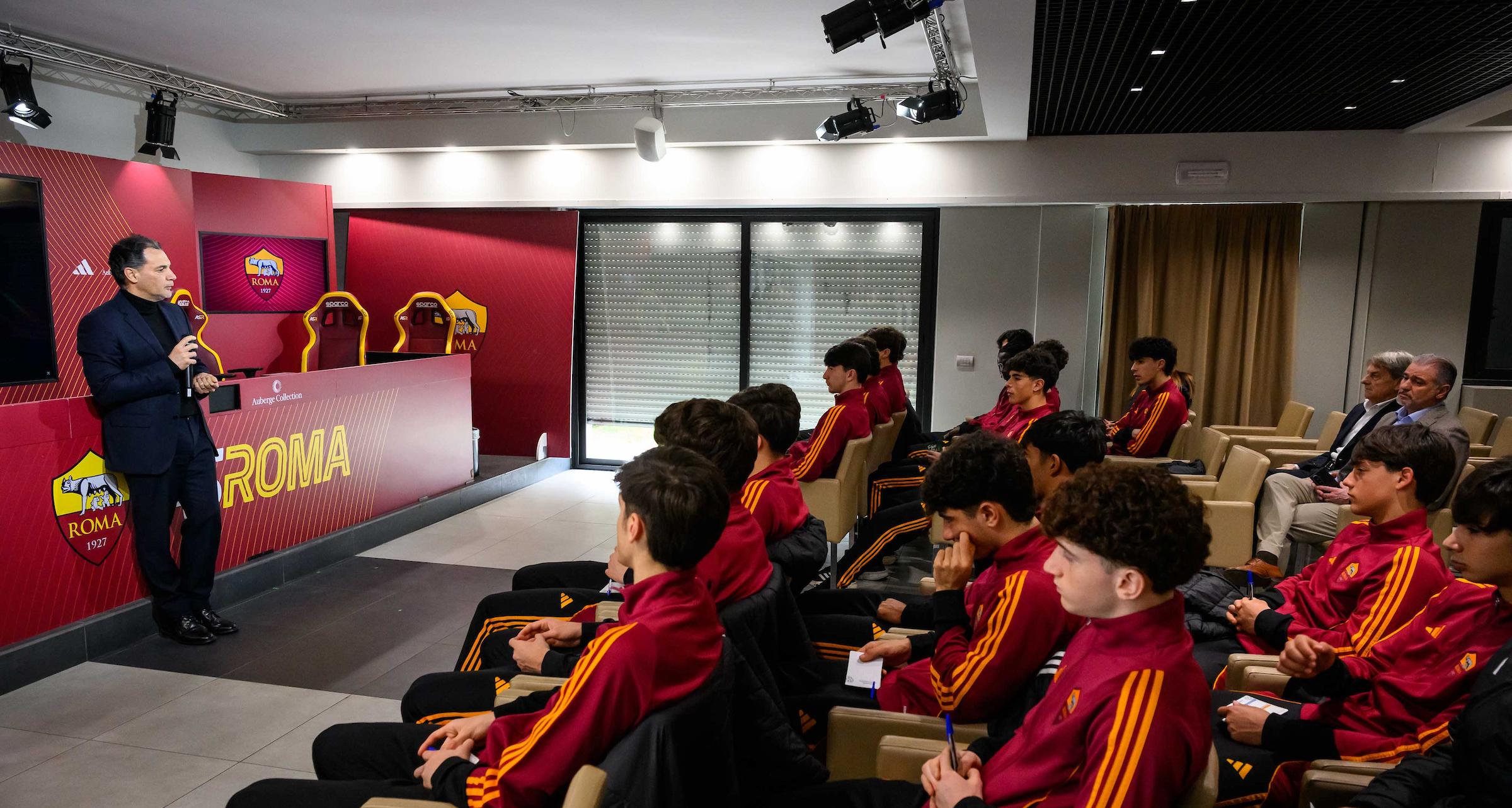 SGS e AS Roma si emozionano alla visione di ‘Cattivi maestri’: “Un docufilm per riflettere”