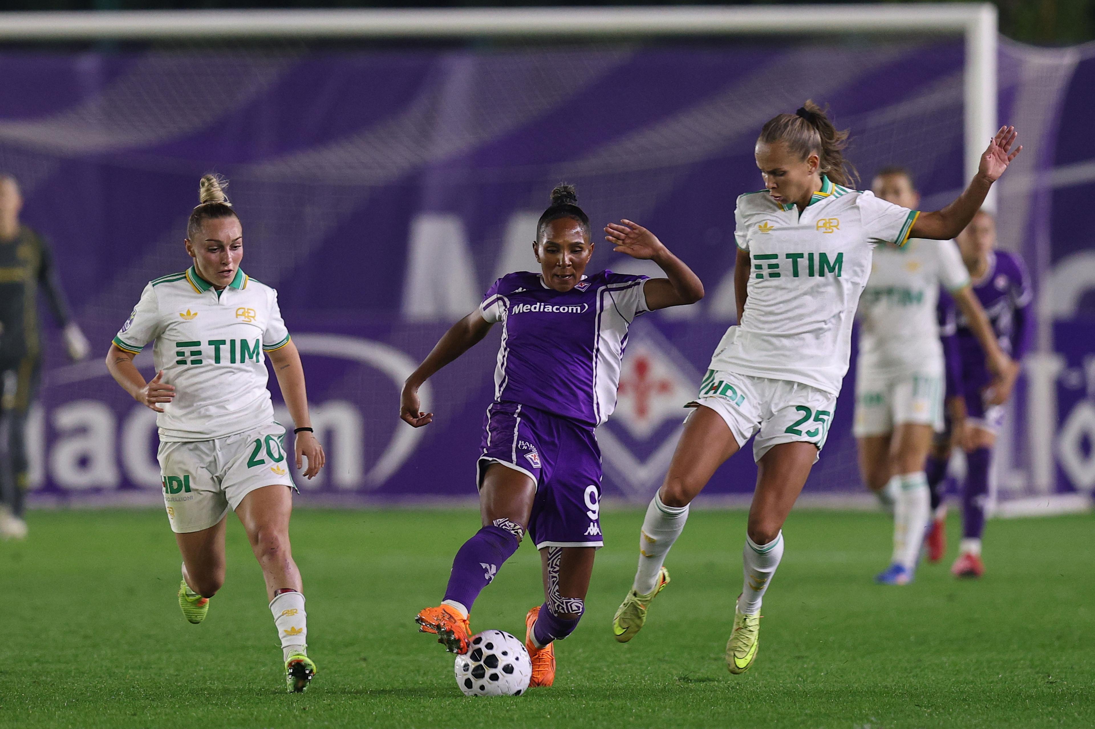 Torna il campionato: Roma in casa con la Fiorentina, l’Inter va a Sassuolo. Spicca Juventus-Milan