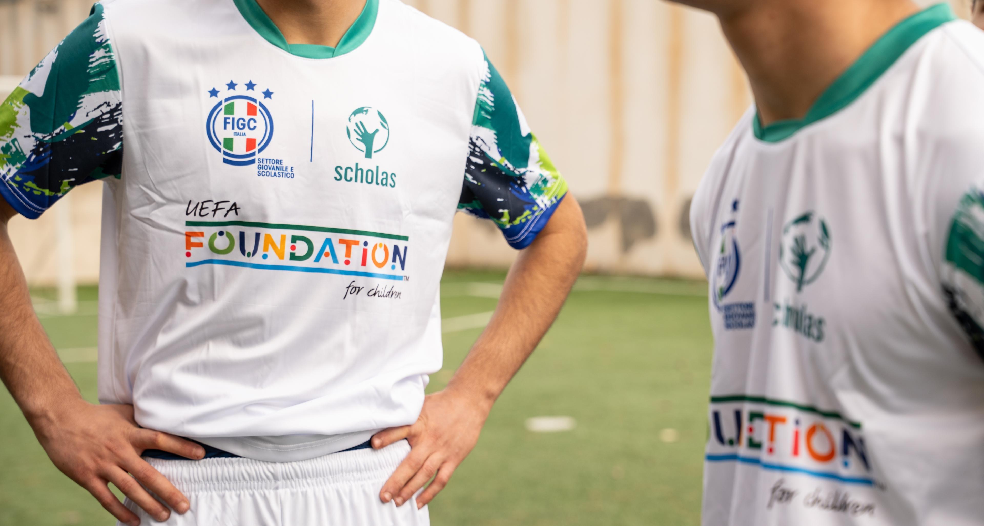 The UEFA Foundation for Children visits the juvenile detention centre in Nisida for the “Zona Luce” project