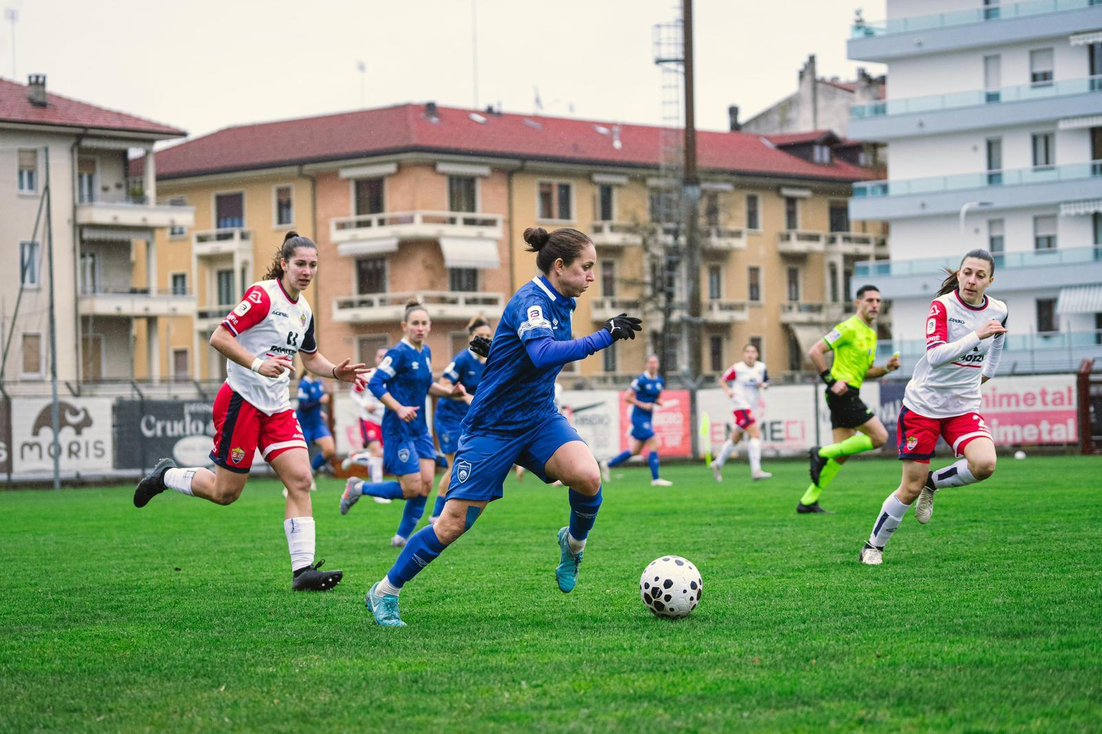 La Freedom ferma anche il Lumezzane: domenica il Como 1907 può andare a +8 e ipotecare la Serie A