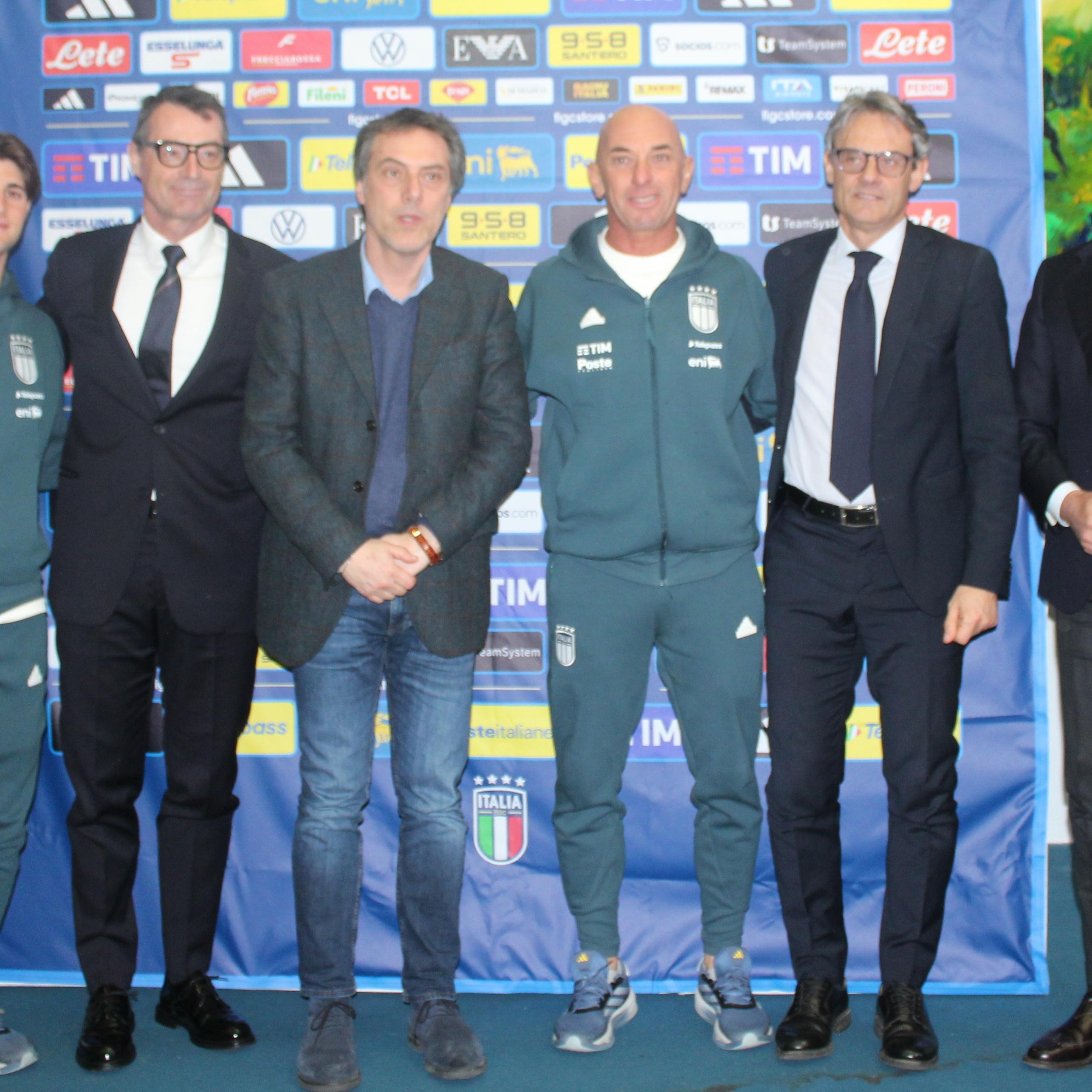 Catanzaro e Cosenza unite nel nome della Nazionale Under 19: “Si vince tutti insieme”. Sabato al ‘Marulla’ c’è Italia-Slovacchia