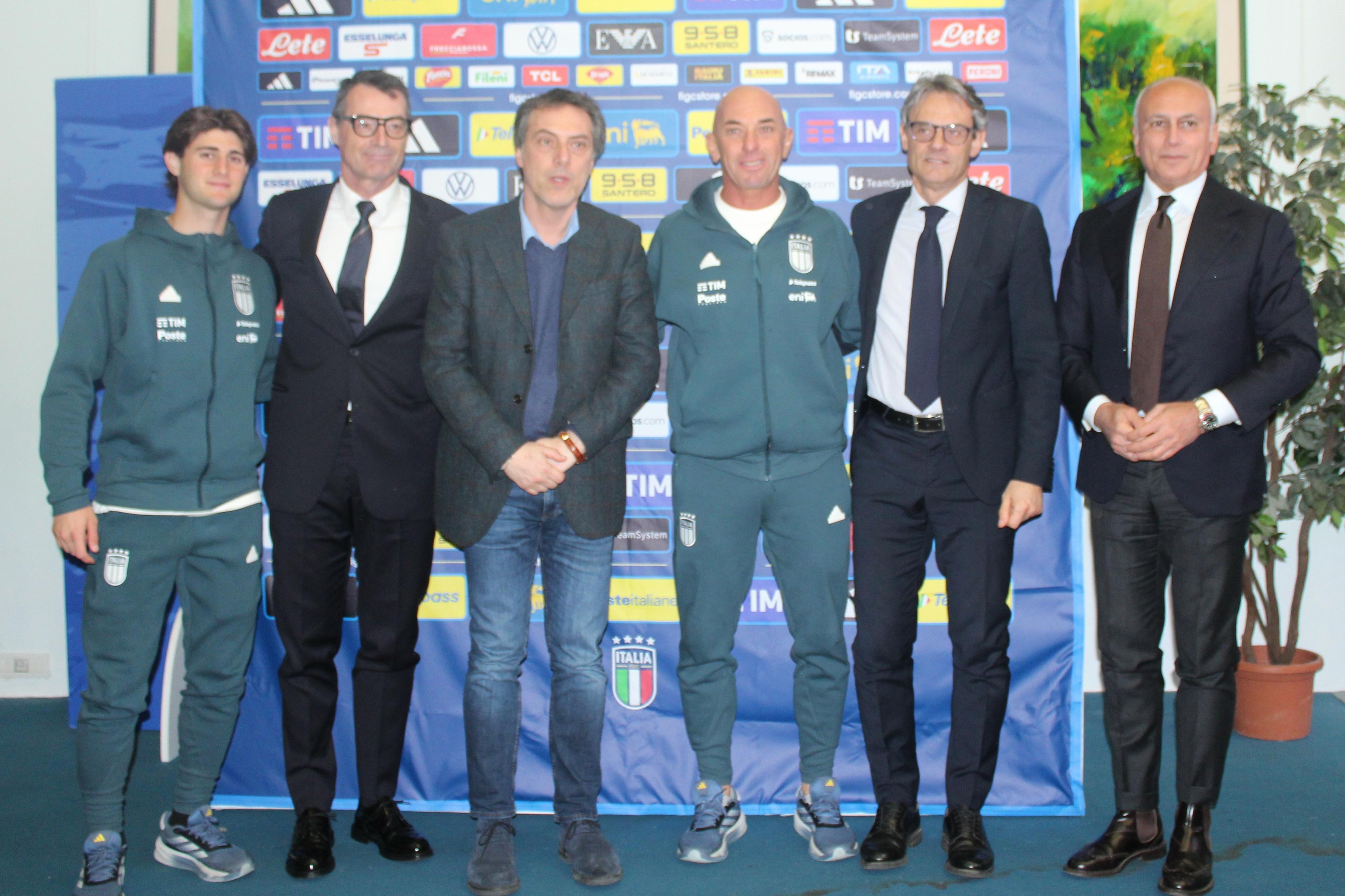 Catanzaro e Cosenza unite nel nome della Nazionale Under 19: “Si vince tutti insieme”. Sabato al ‘Marulla’ c’è Italia-Slovacchia