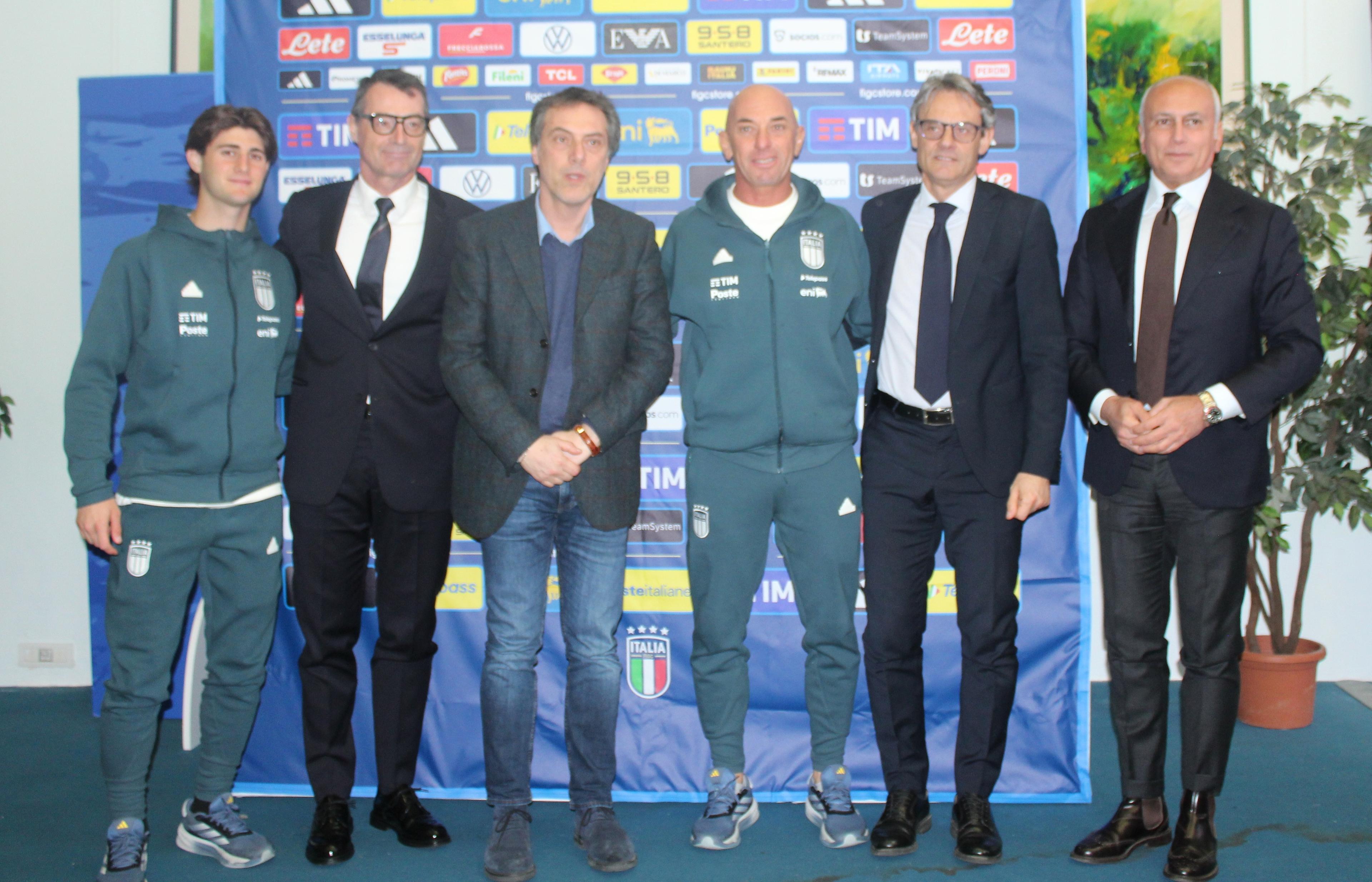 Catanzaro e Cosenza unite nel nome della Nazionale Under 19: “Si vince tutti insieme”. Sabato al ‘Marulla’ c’è Italia-Slovacchia