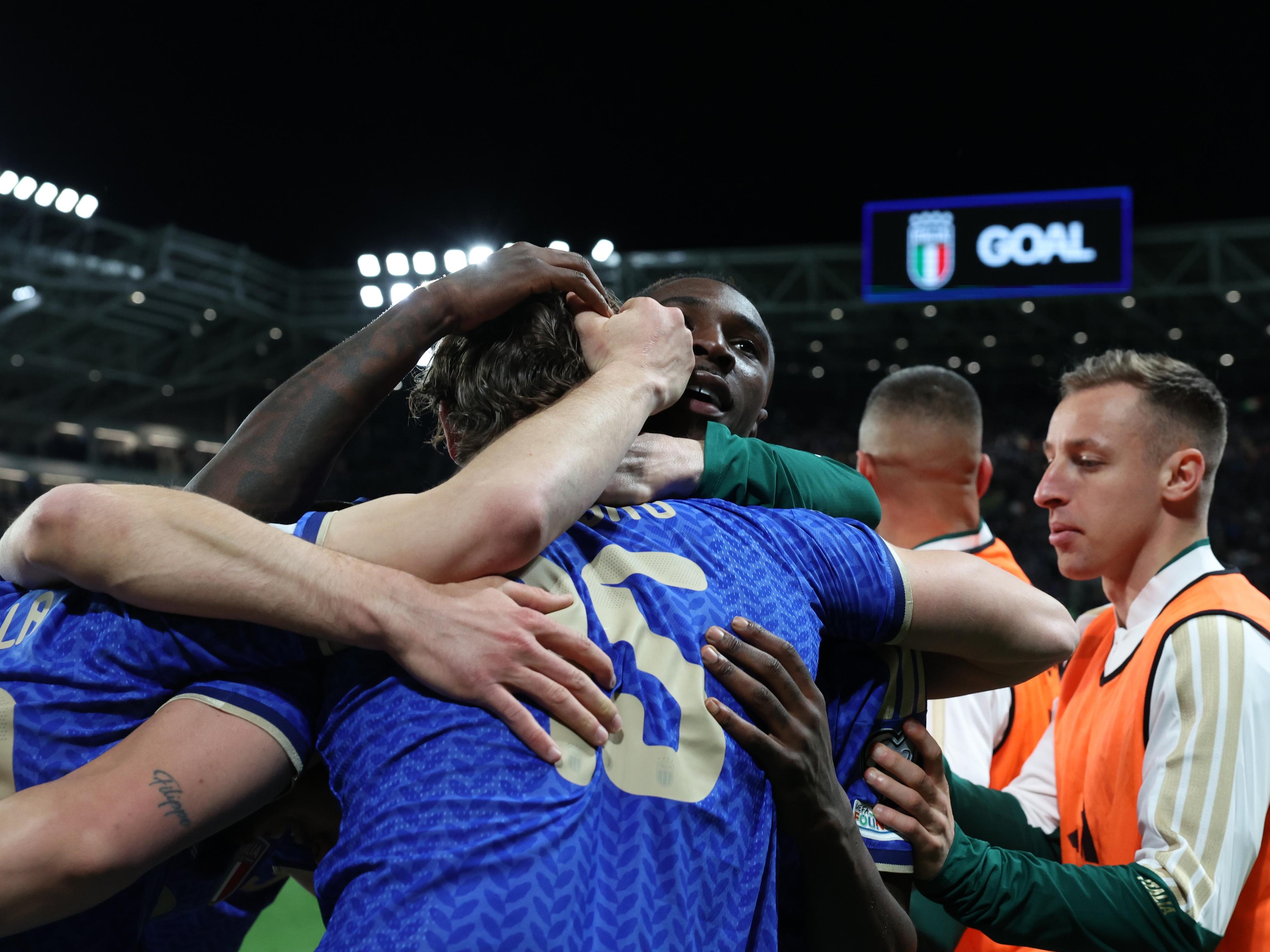 Play-off mondiali: Bergamo trascina gli Azzurri, con l'Irlanda del Nord decidono i gol di Tonali e Kean