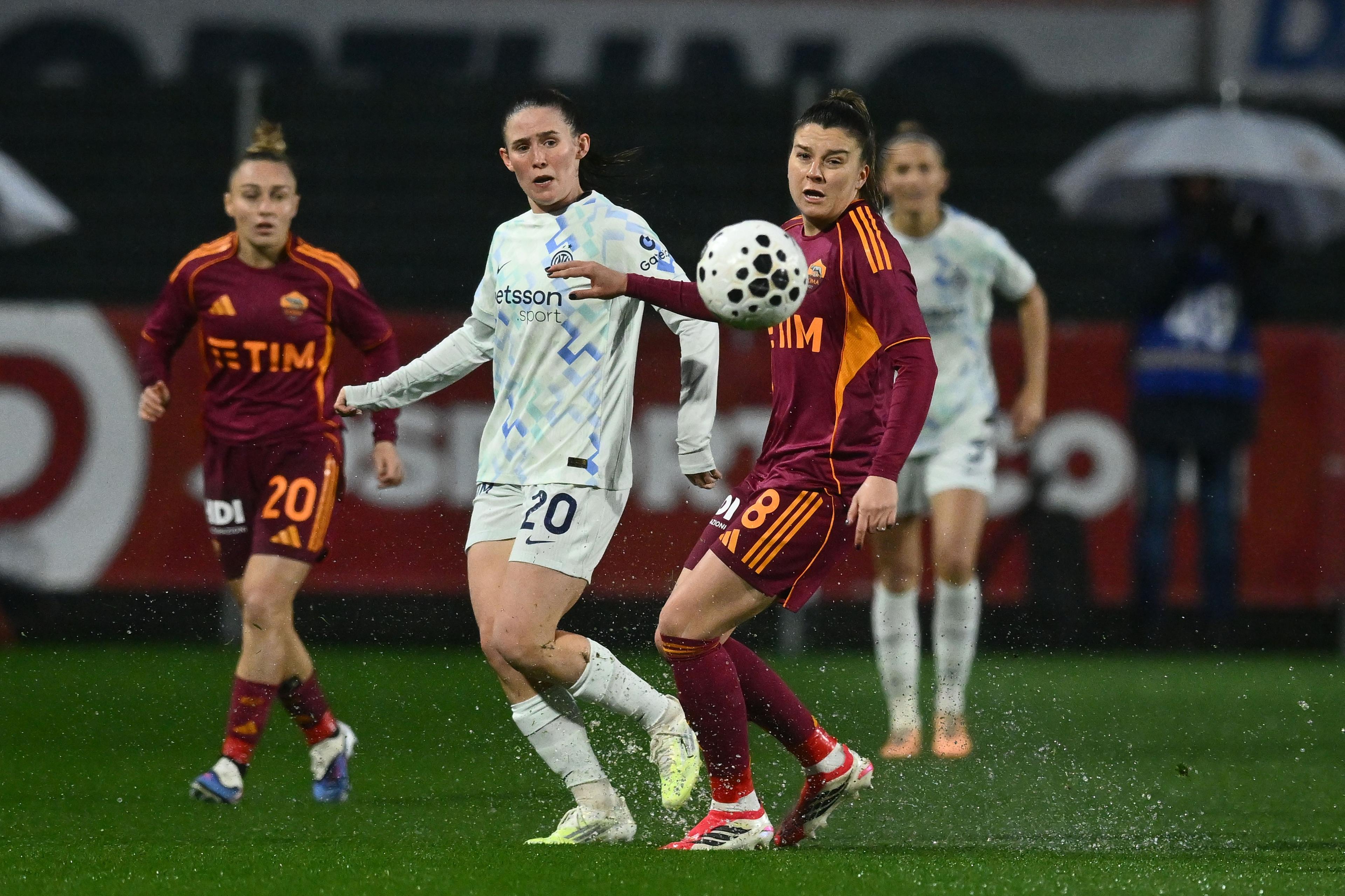 Domenica il ritorno delle semifinali su Sky Sport Calcio e in streaming su NOW: alle 15 Inter-Roma, alle 18 Juventus-Fiorentina