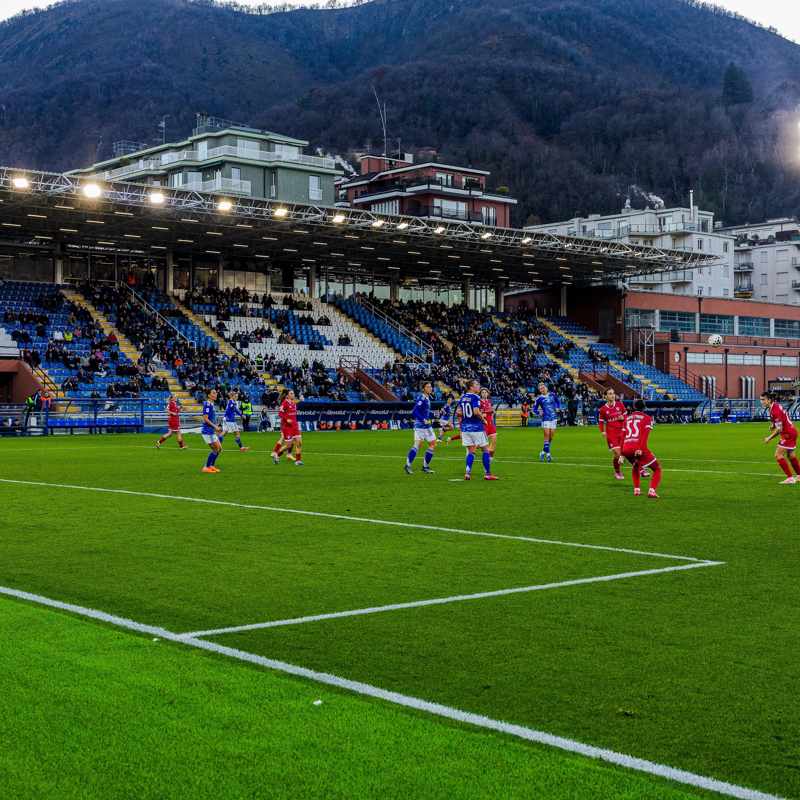 Il ‘Sinigaglia’ riapre le porte alla Serie B Femminile: sabato 4 aprile alle ore 15 il big match Como 1907-Cesena