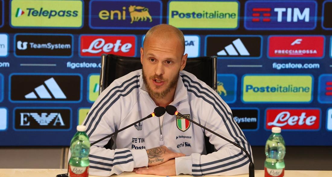 Verso la finale dei play-off. Dimarco: “Ho grande rispetto per la Bosnia, martedì dovremo essere forti mentalmente. Questo gruppo si merita il Mondiale”