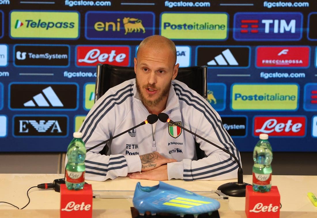 Verso la finale dei play-off. Dimarco: “Ho grande rispetto per la Bosnia, martedì dovremo essere forti mentalmente. Questo gruppo si merita il Mondiale”