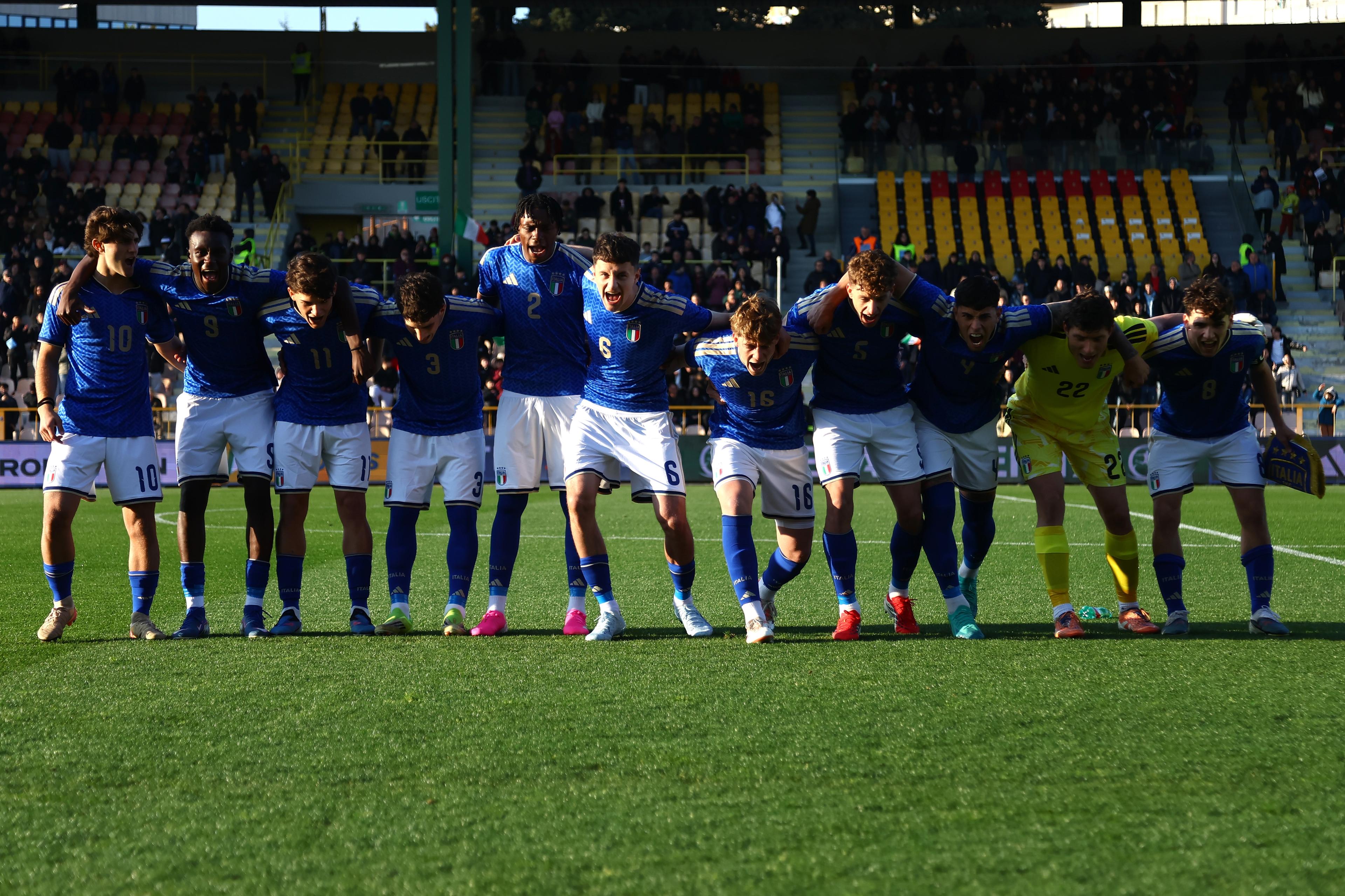 Martedì Turchia-Italia, febbre azzurra a Catanzaro: già 2.700 tifosi per la partita che vale la qualificazione all’Europeo