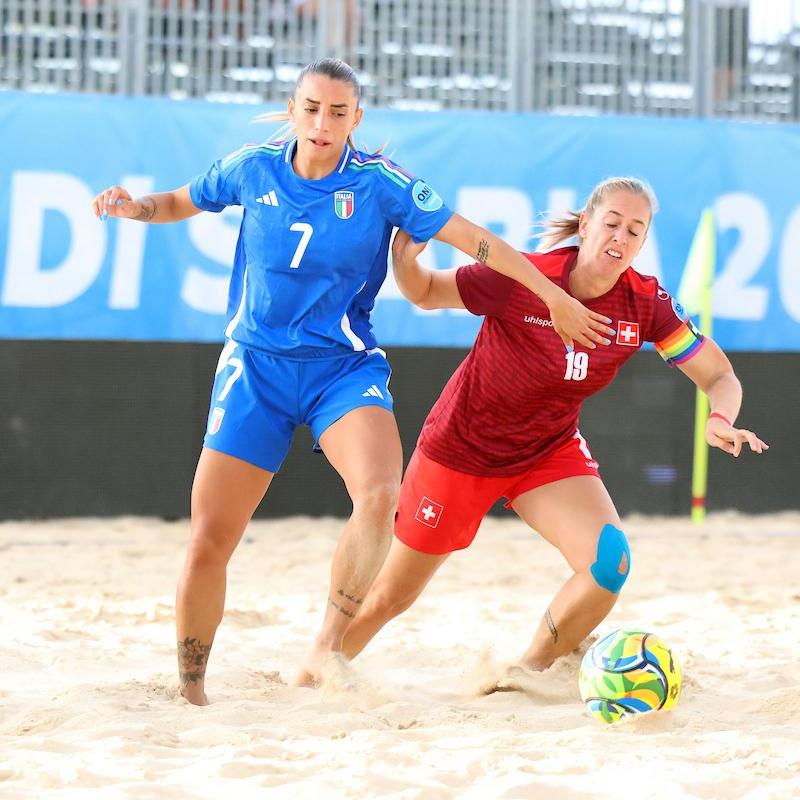 Emiliano Del Duca convoca 19 calciatrici: raduno a Viareggio dal 7 al 10 aprile