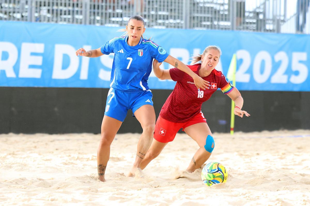 Emiliano Del Duca convoca 19 calciatrici: raduno a Viareggio dal 7 al 10 aprile