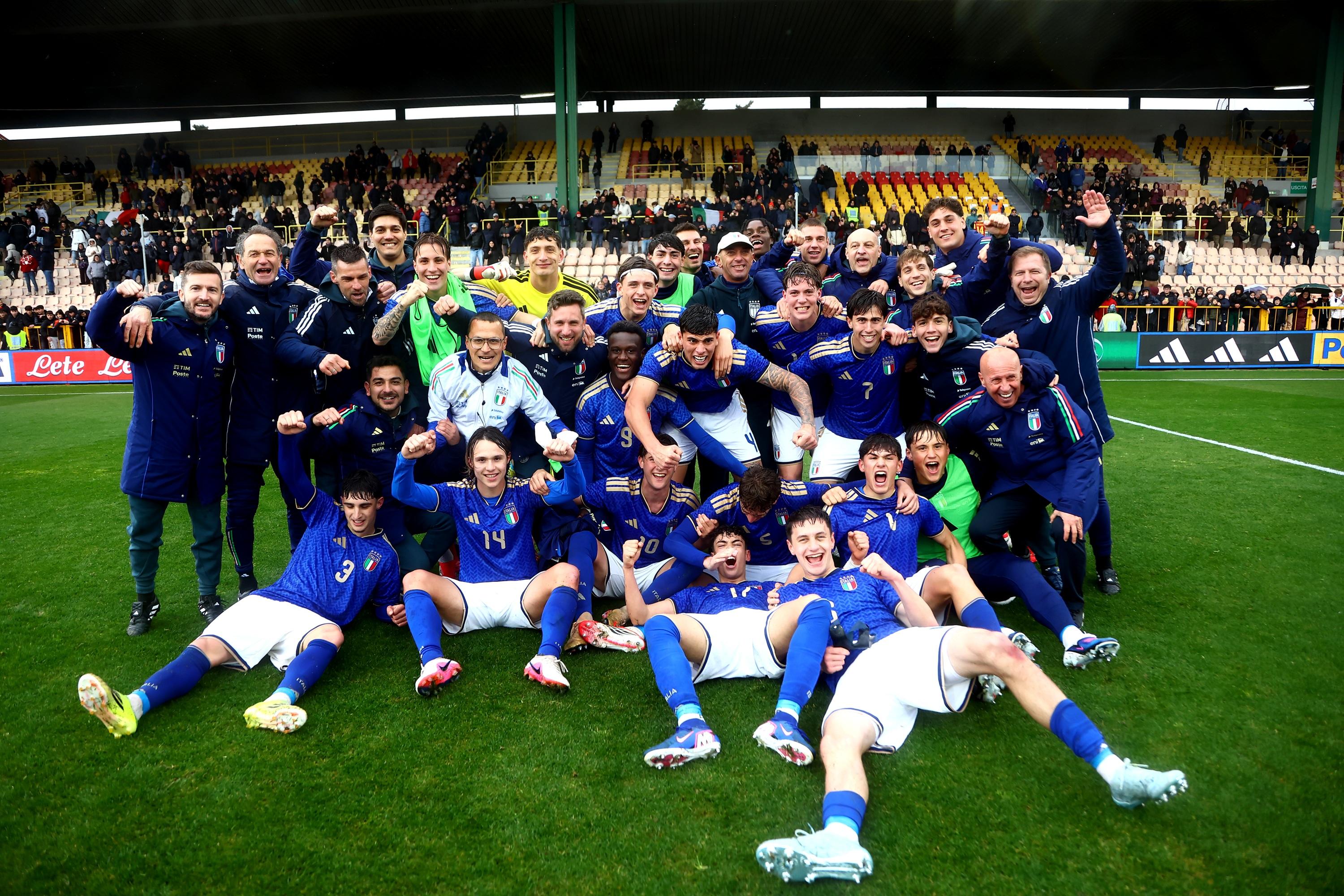 L’Italia vola alla fase finale dell’Europeo: basta l’1-1 con la Turchia, Catanzaro festeggia con gli Azzurrini