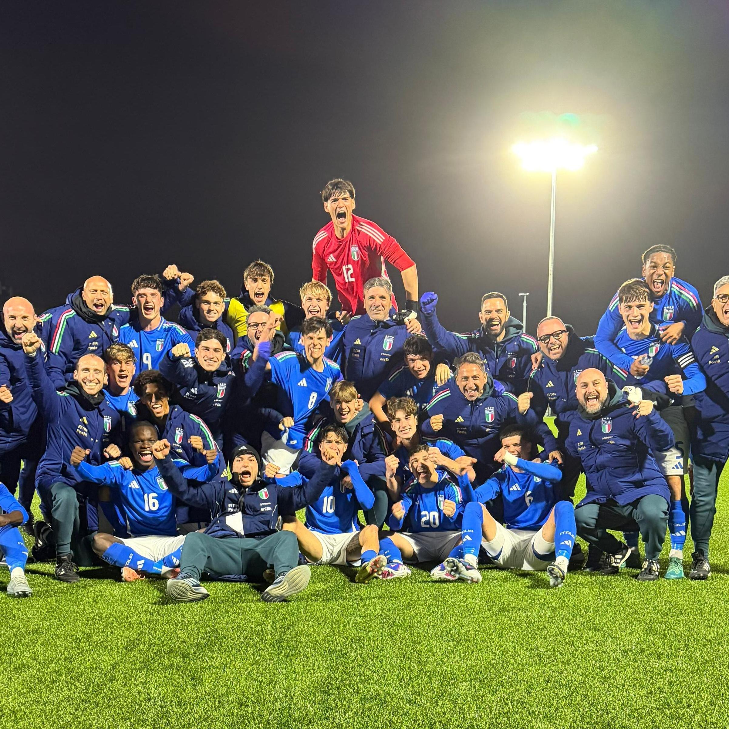 Gli Azzurrini concludono al primo posto: 2-1 all’Irlanda a Glasgow