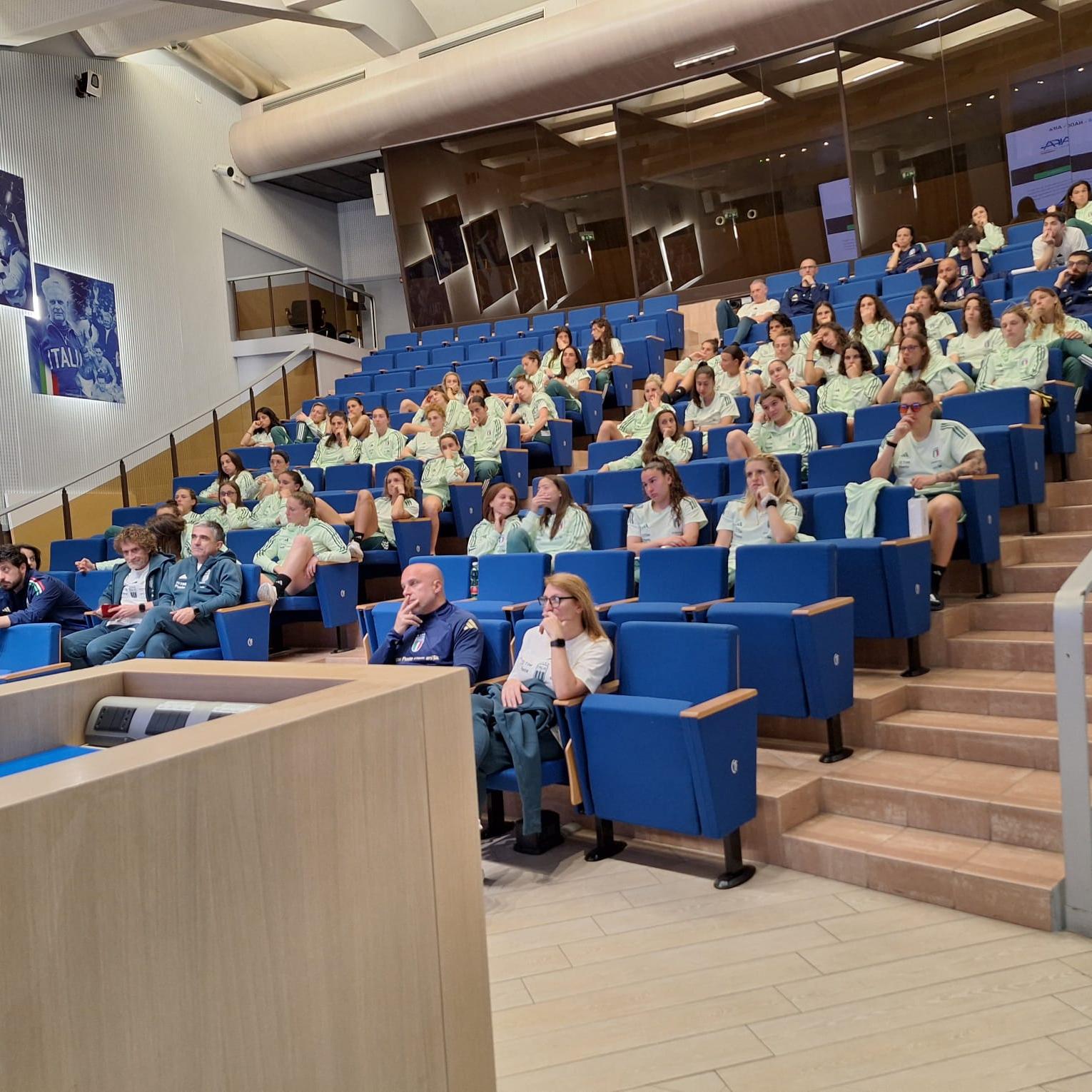 UEFA HatTrick: a Coverciano l’incontro formativo con la Nazionale A e l’Under 23 Femminili