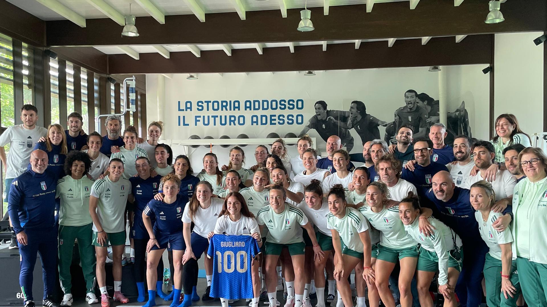 Azzurre’s minds already on Denmark. Giugliano celebrates 100 caps.