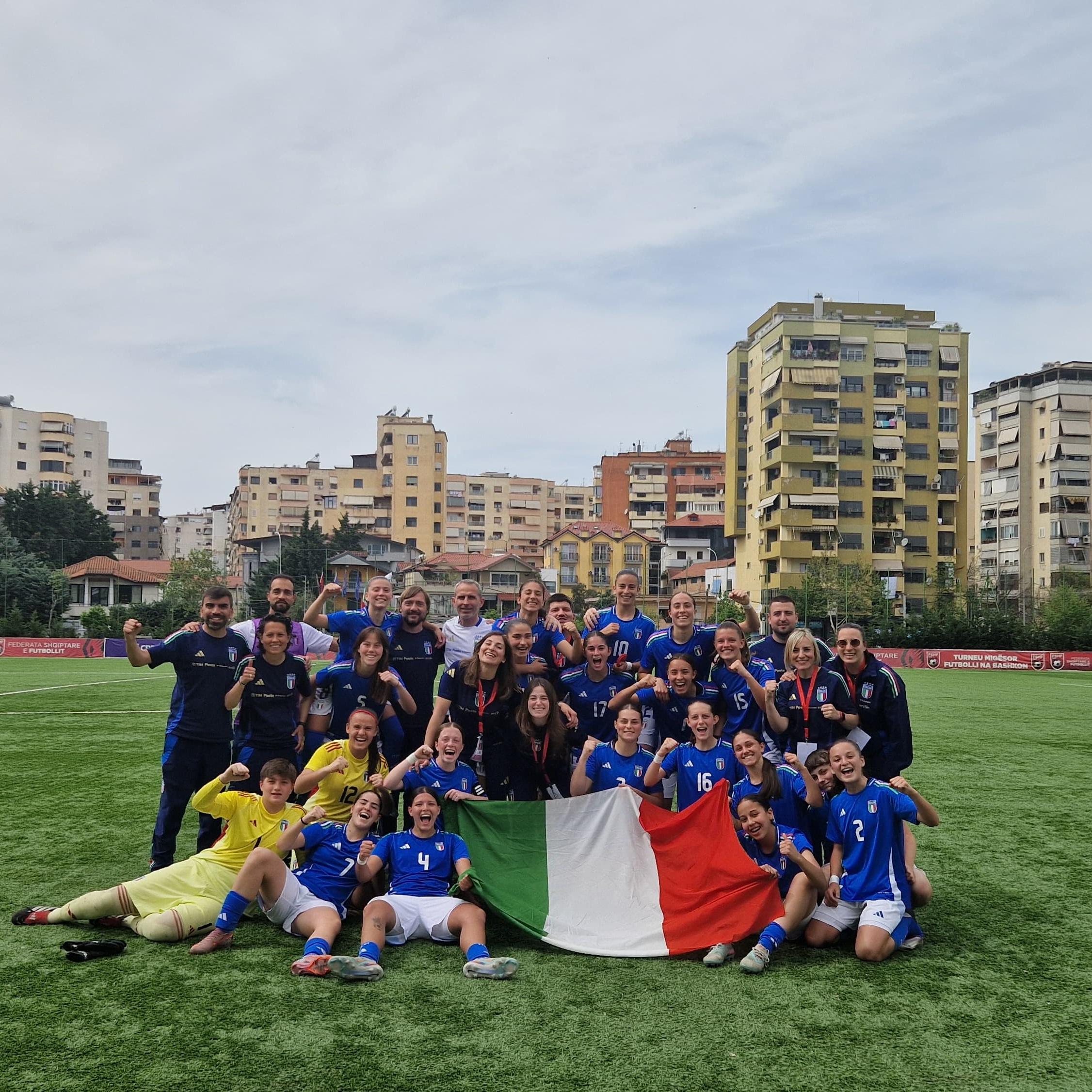 L’Italia dà spettacolo a Tirana, le Azzurrine travolgono l’Albania e conquistano il Torneo di Sviluppo UEFA